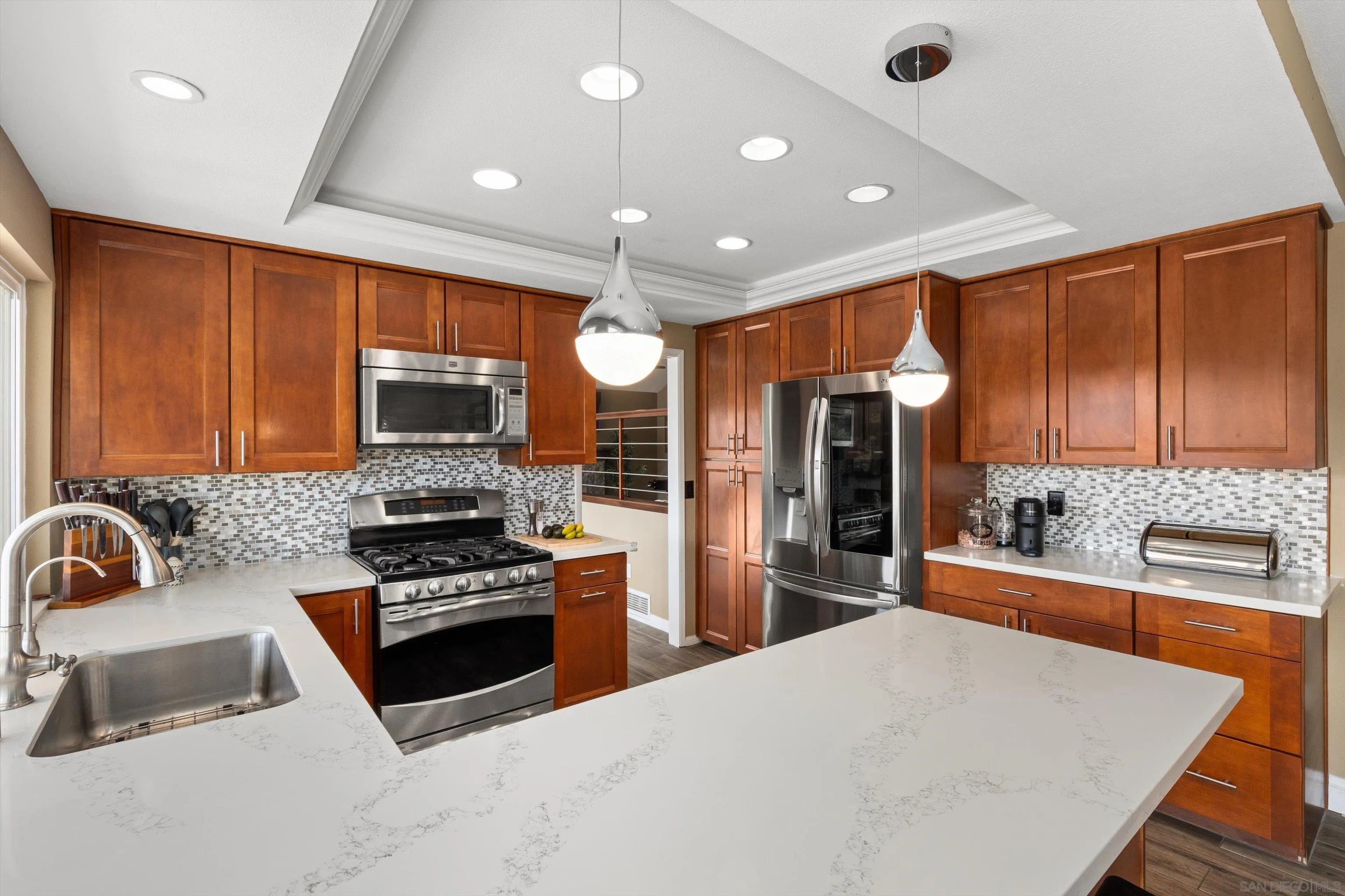 https://cdn.realtyfeed.com/cdn/127/260024878/98d8def548f2ec6d4f89a5c7dbdb505e.webp