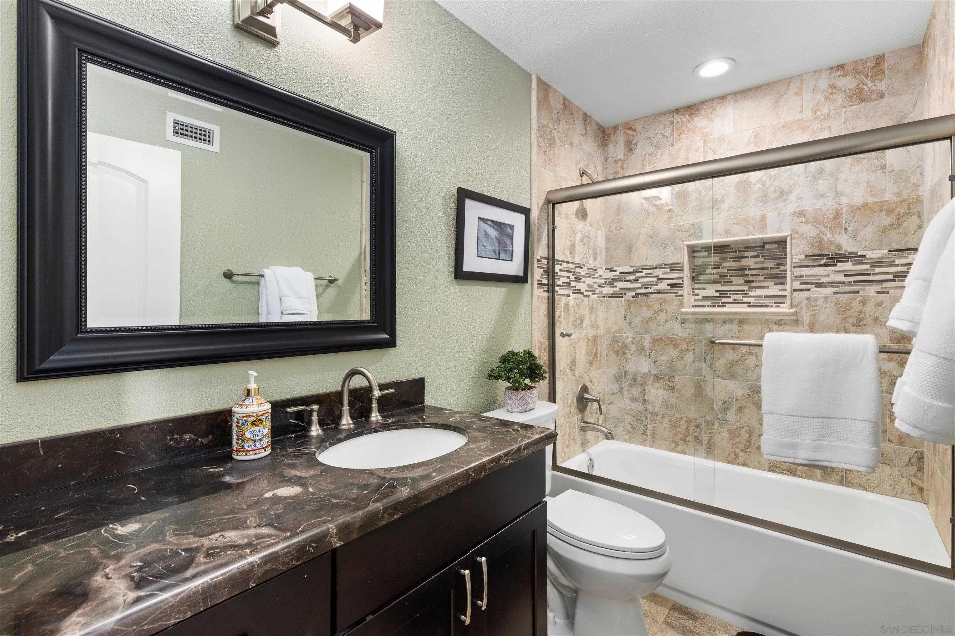 https://cdn.realtyfeed.com/cdn/127/260024878/c0d0bf2756f9422fc9be6b0ba5ad2ede.webp