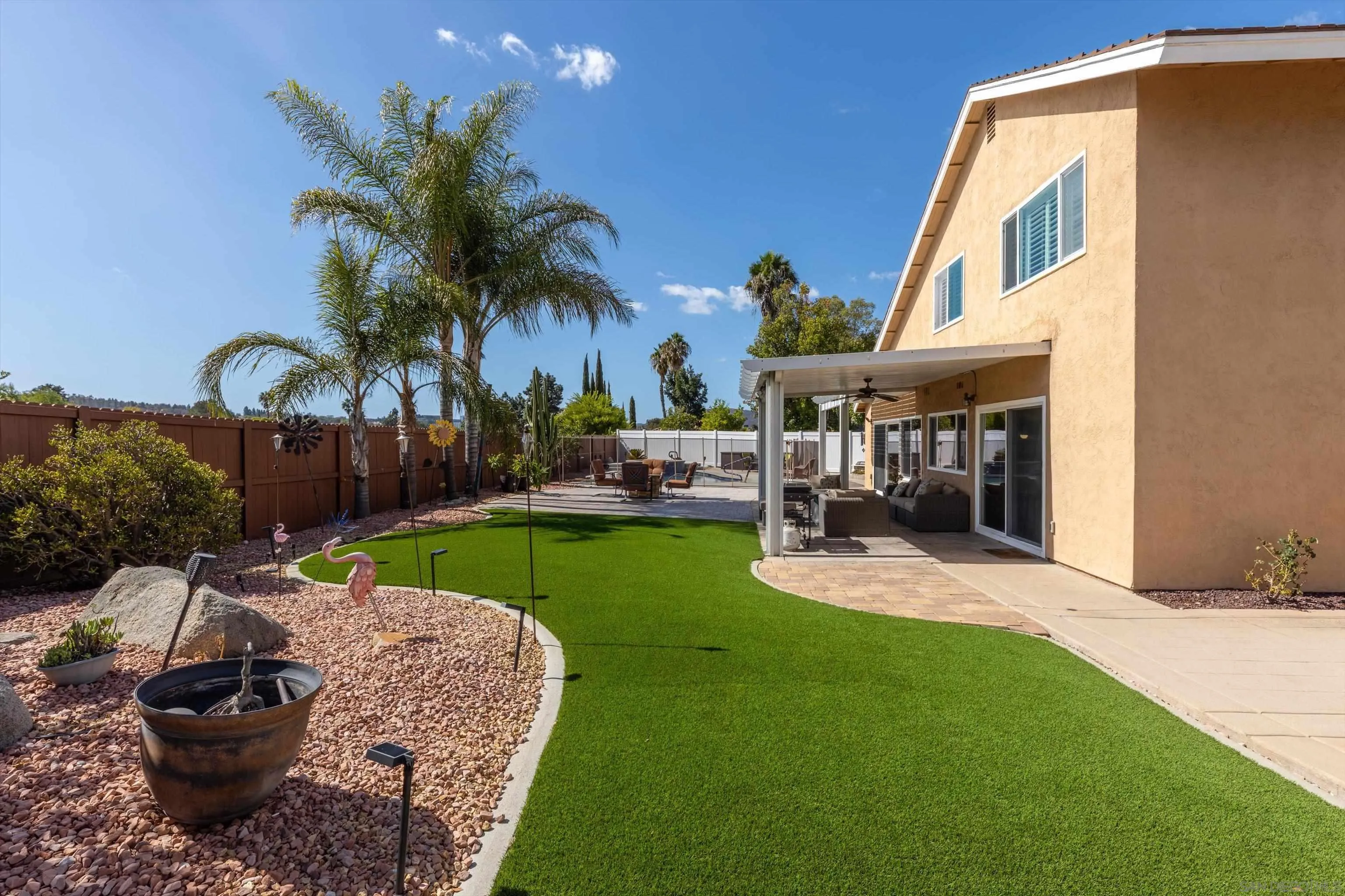 https://cdn.realtyfeed.com/cdn/127/260024878/c88e00b2347bf333678b0d2e2f492e29.webp