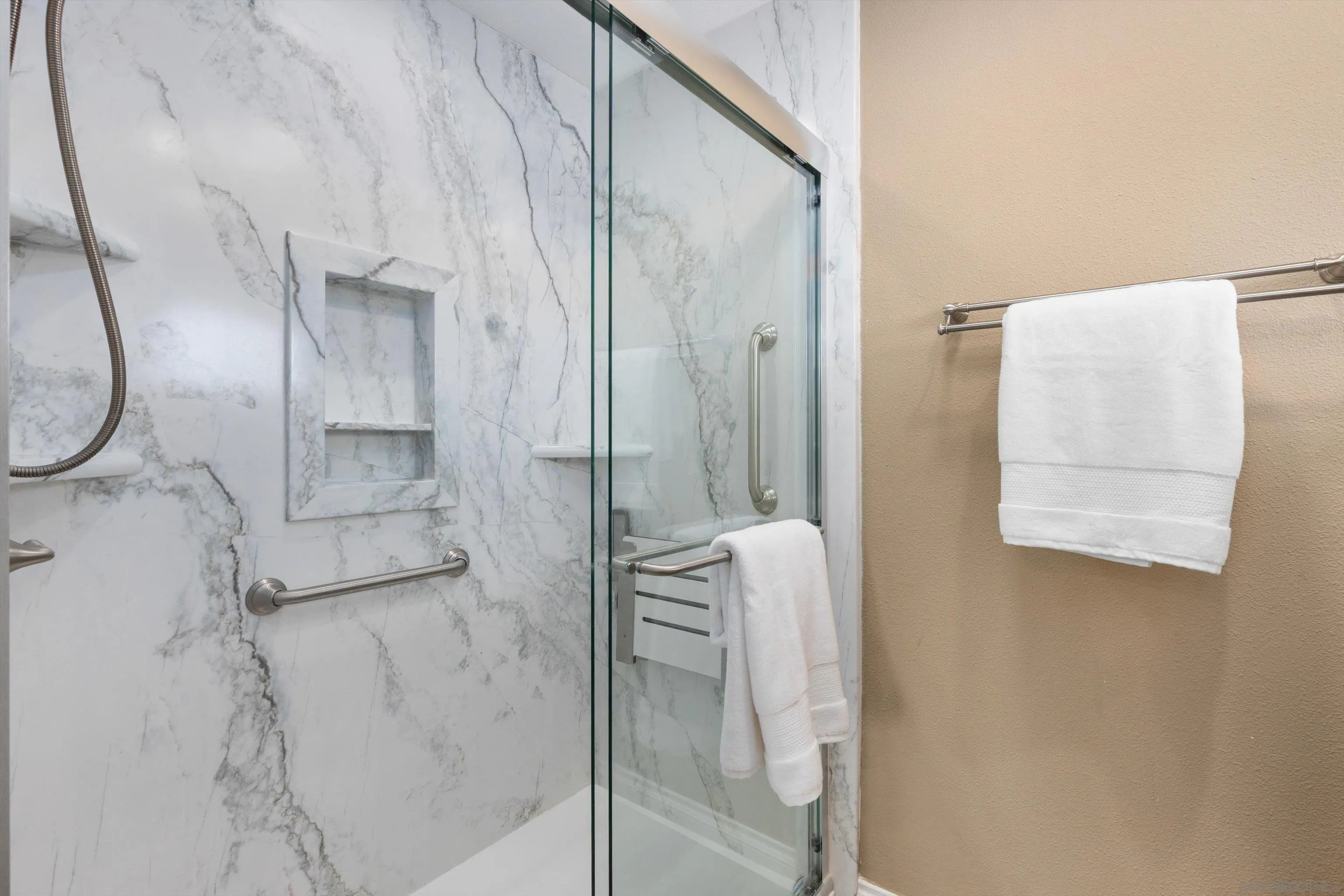 https://cdn.realtyfeed.com/cdn/127/260024878/d270a51d44fd6b012743426ed9f7683a.webp