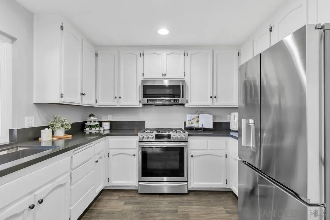 https://cdn.realtyfeed.com/cdn/127/260024883/421073abb016aa08320c9a80f1fb0725.webp