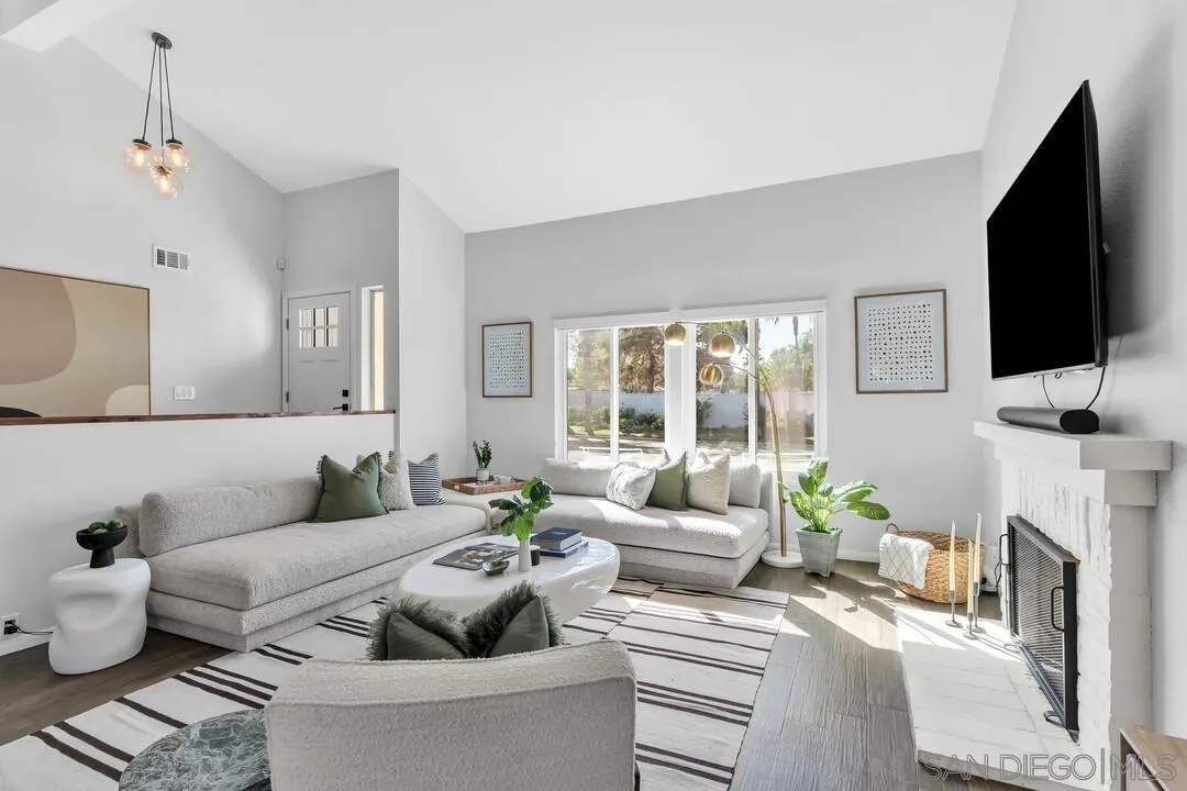 https://cdn.realtyfeed.com/cdn/127/260024883/85444bac3ed4292166ac15bdcf7ed1dd.webp