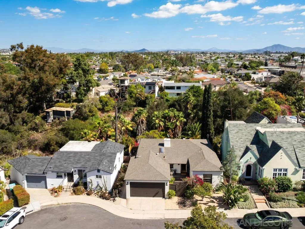 https://cdn.realtyfeed.com/cdn/127/260024884/05a9f6cf024171106ea2eb409021d758.webp