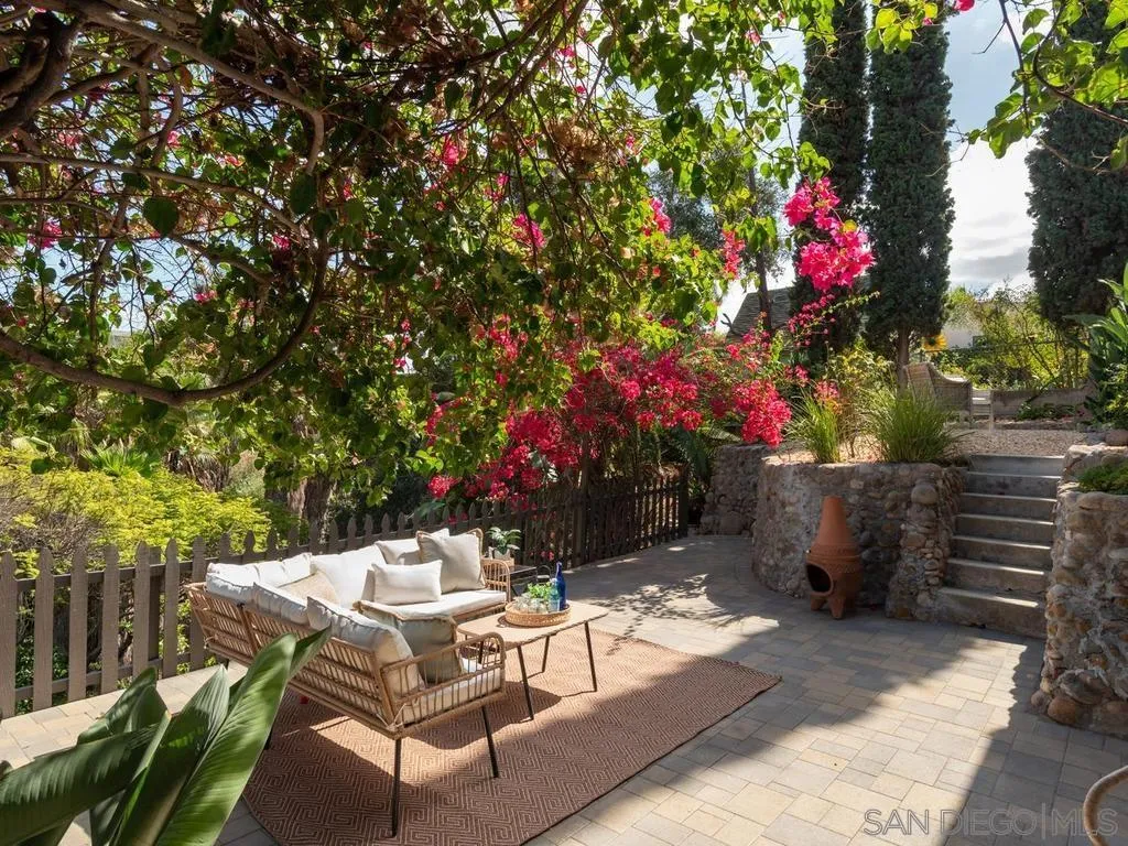 https://cdn.realtyfeed.com/cdn/127/260024884/7630ad9b0d3e302ea36ab1f6a1c90d9e.webp