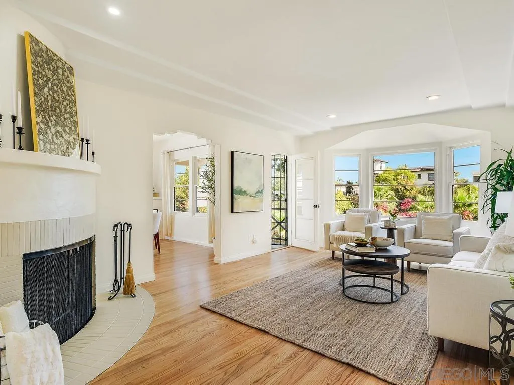 https://cdn.realtyfeed.com/cdn/127/260024884/c8ea7a94497def6edbc006a20fbcea95.webp