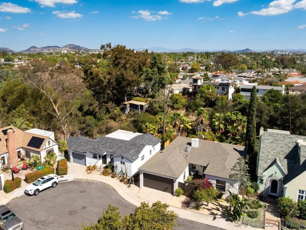 https://cdn.realtyfeed.com/cdn/127/260024884/dd8fdc1a08d2f789eb4cb56f67f0d788.webp