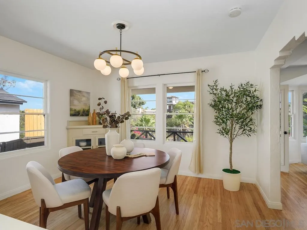 https://cdn.realtyfeed.com/cdn/127/260024884/e9e009cb7a890a428b0ca454dda7ad9c.webp