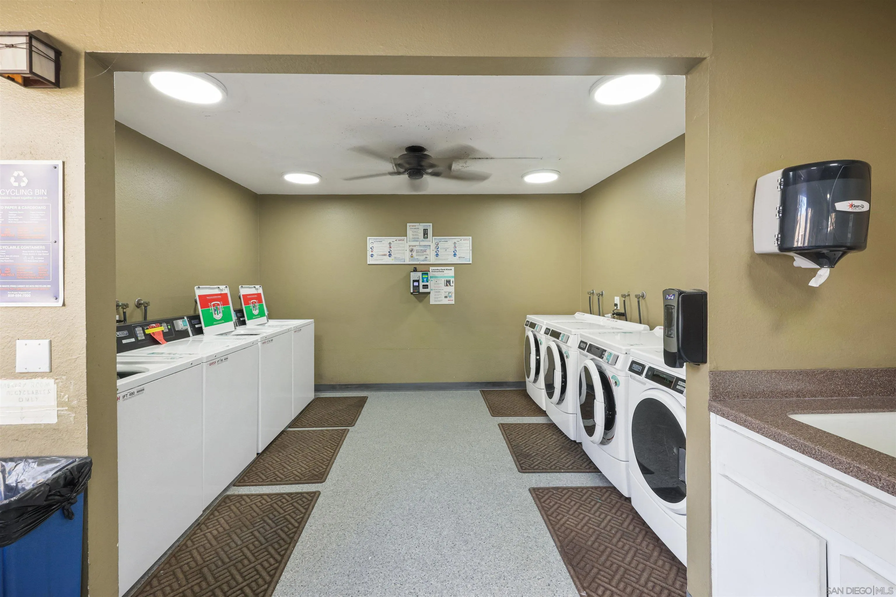 https://cdn.realtyfeed.com/cdn/127/260024885/337bc62bccb5dc6285bd3c11f1a8b63d.webp
