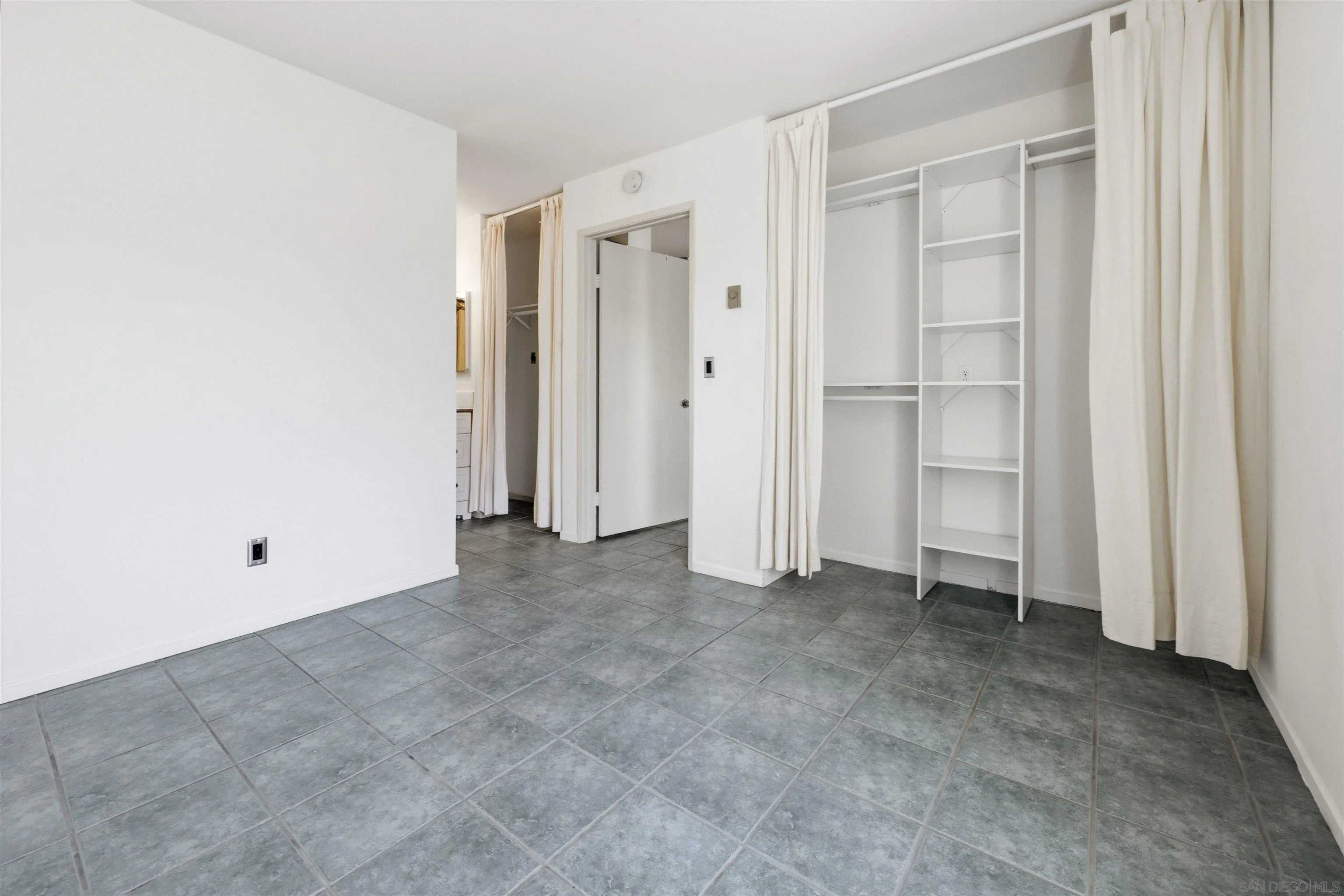 https://cdn.realtyfeed.com/cdn/127/260024885/85afb9d7b144ba59c75676dd22bce9e5.webp