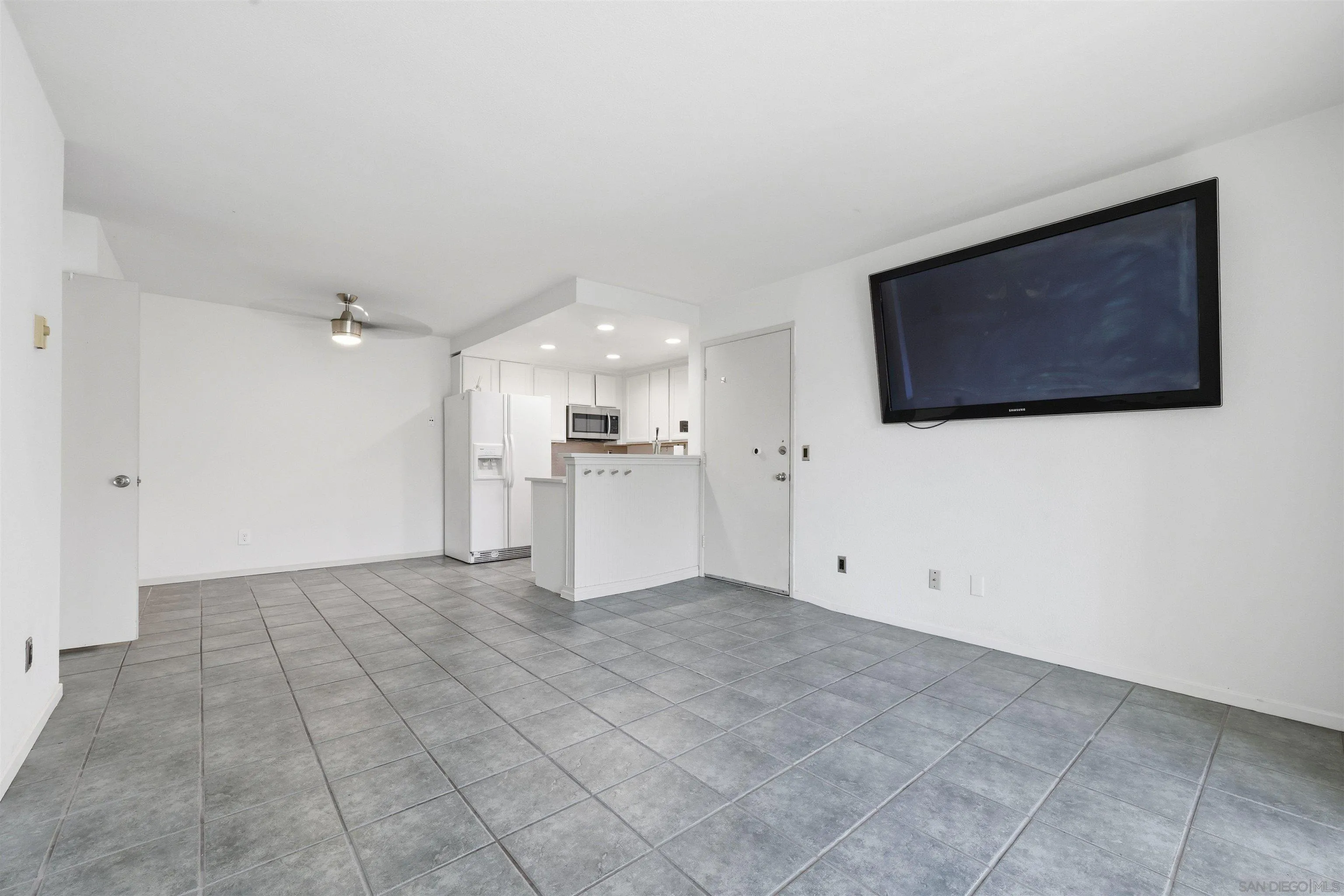 https://cdn.realtyfeed.com/cdn/127/260024885/985996e9bed80690744d220b45ba8096.webp
