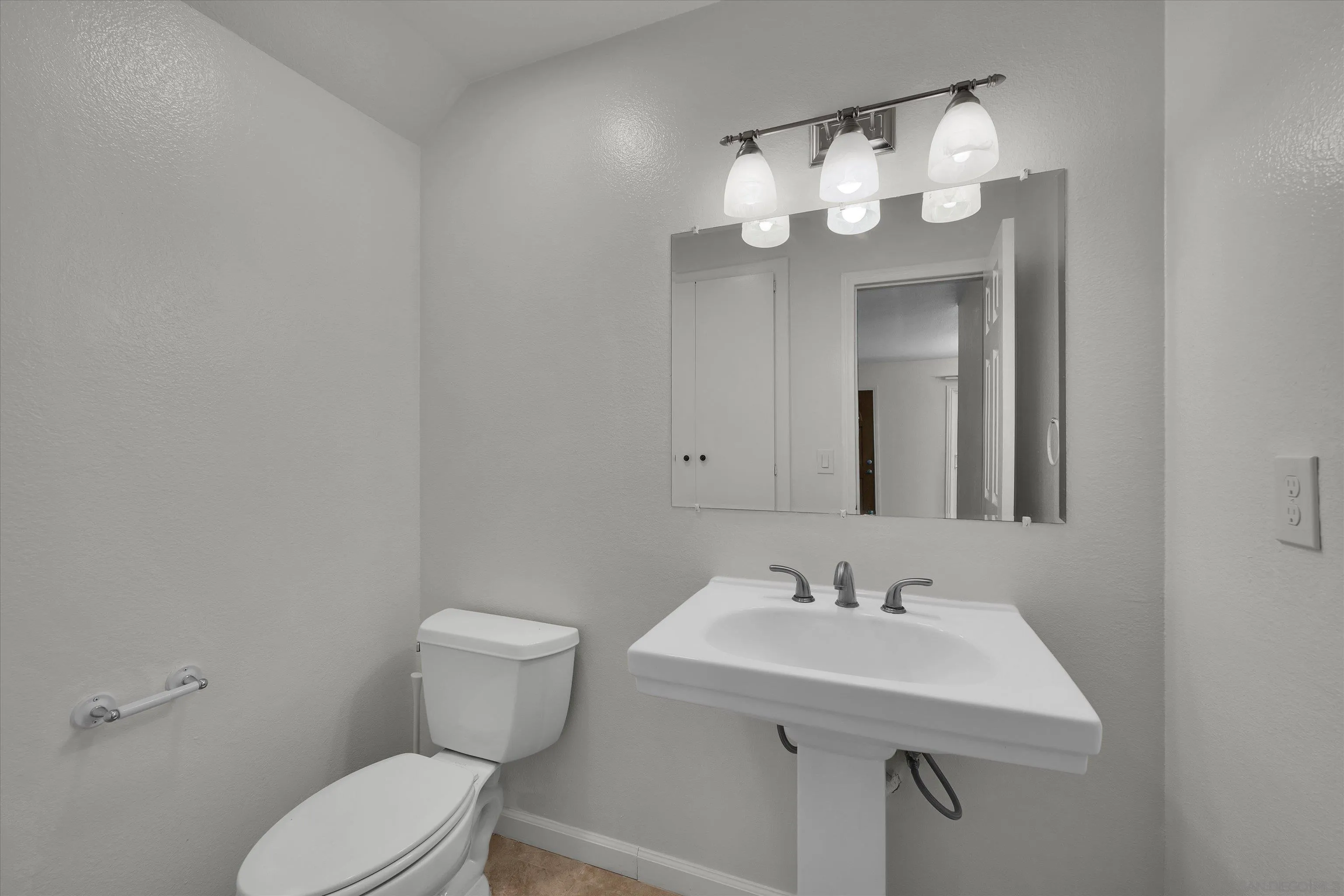 4150 Camino Ticino, San Diego, CA 92122, photo 12