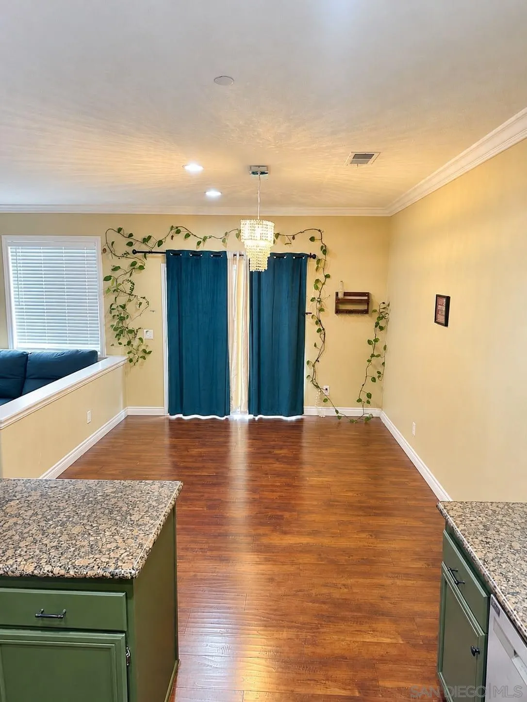 1387 Corte Bagalso, San Marcos, CA 92069, photo 6