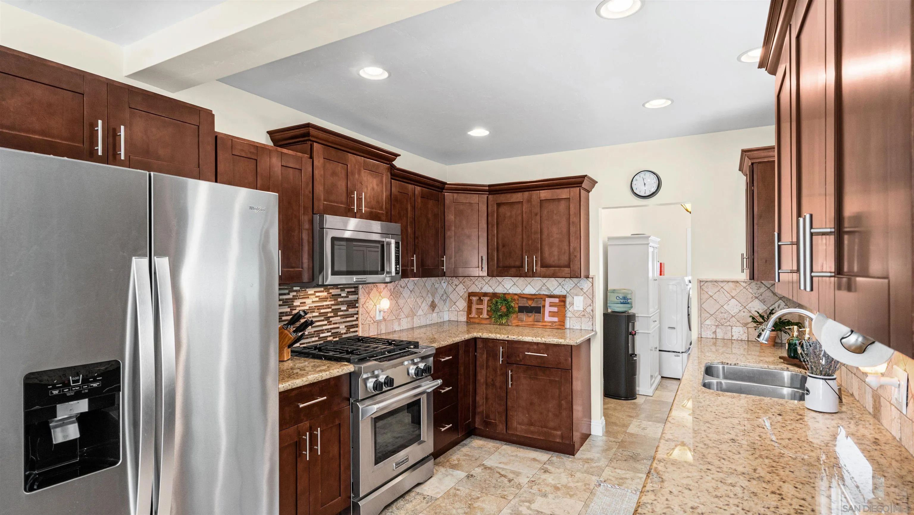 https://cdn.realtyfeed.com/cdn/127/260024890/491cccf48324caf2da34d1602f435d47.webp