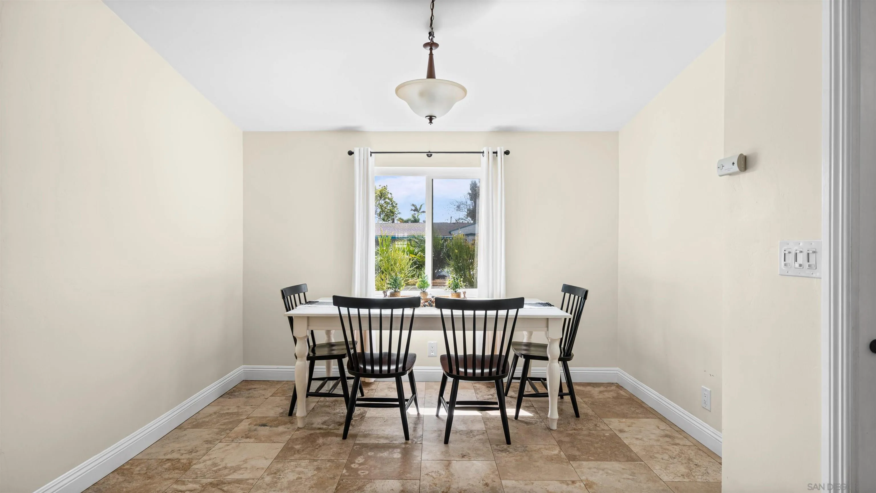 https://cdn.realtyfeed.com/cdn/127/260024890/a54fed89bb320a9dc2ebe05d0b410886.webp