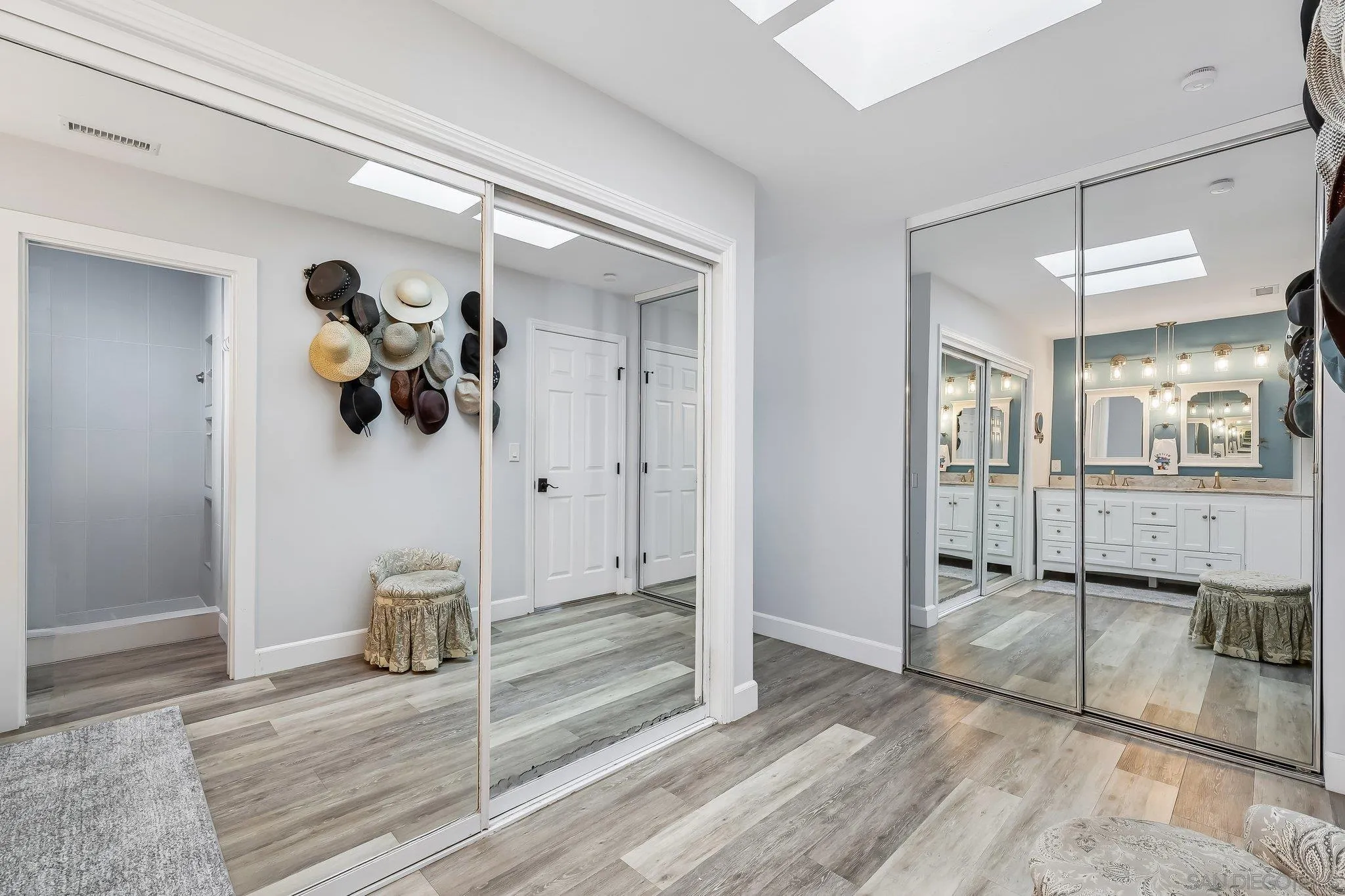 https://cdn.realtyfeed.com/cdn/127/260024898/1e186b81d5f31aa35b146674dee29a52.webp