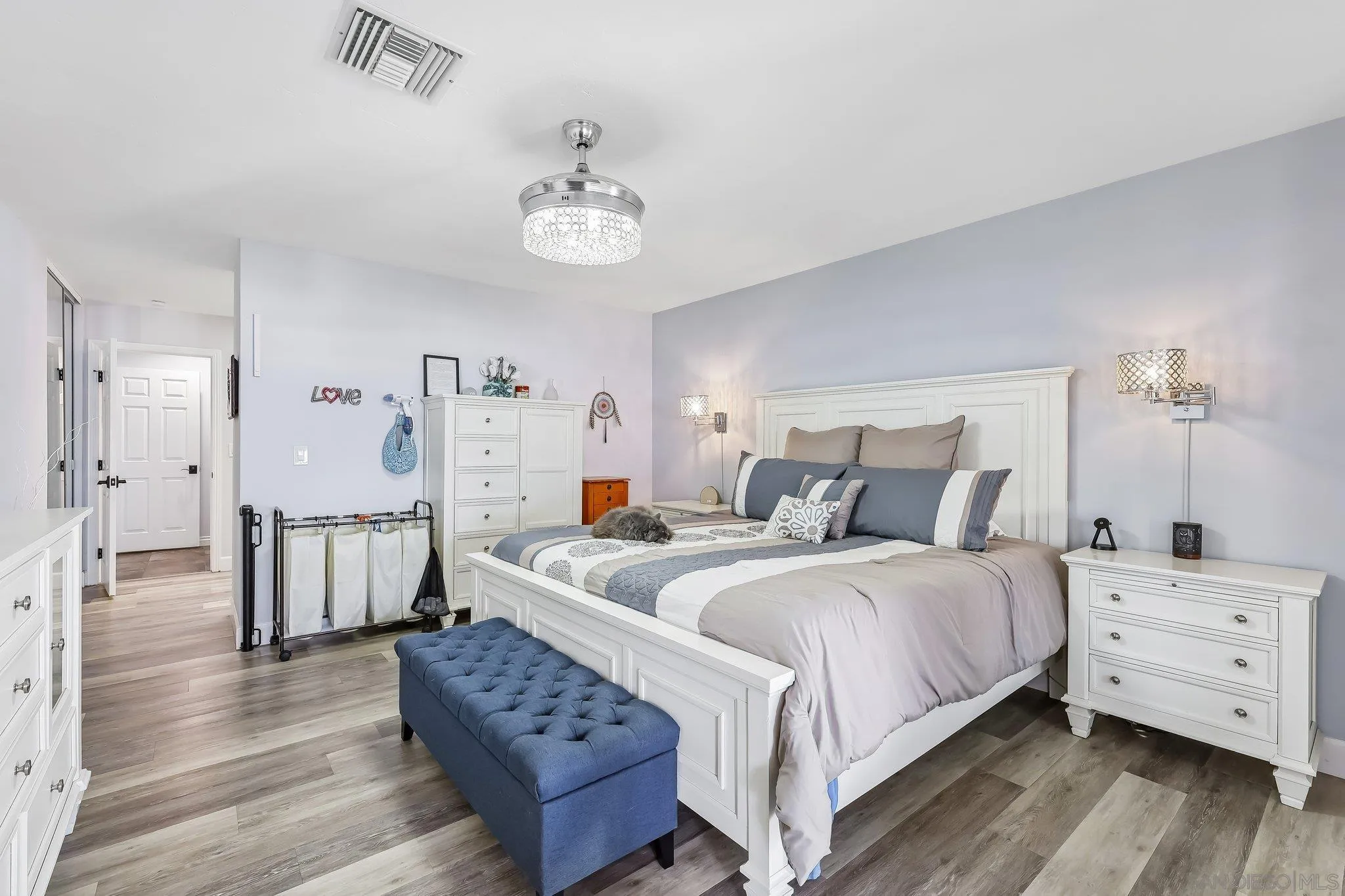 https://cdn.realtyfeed.com/cdn/127/260024898/30b956e9cf17bfe402db29b5c59c7146.webp