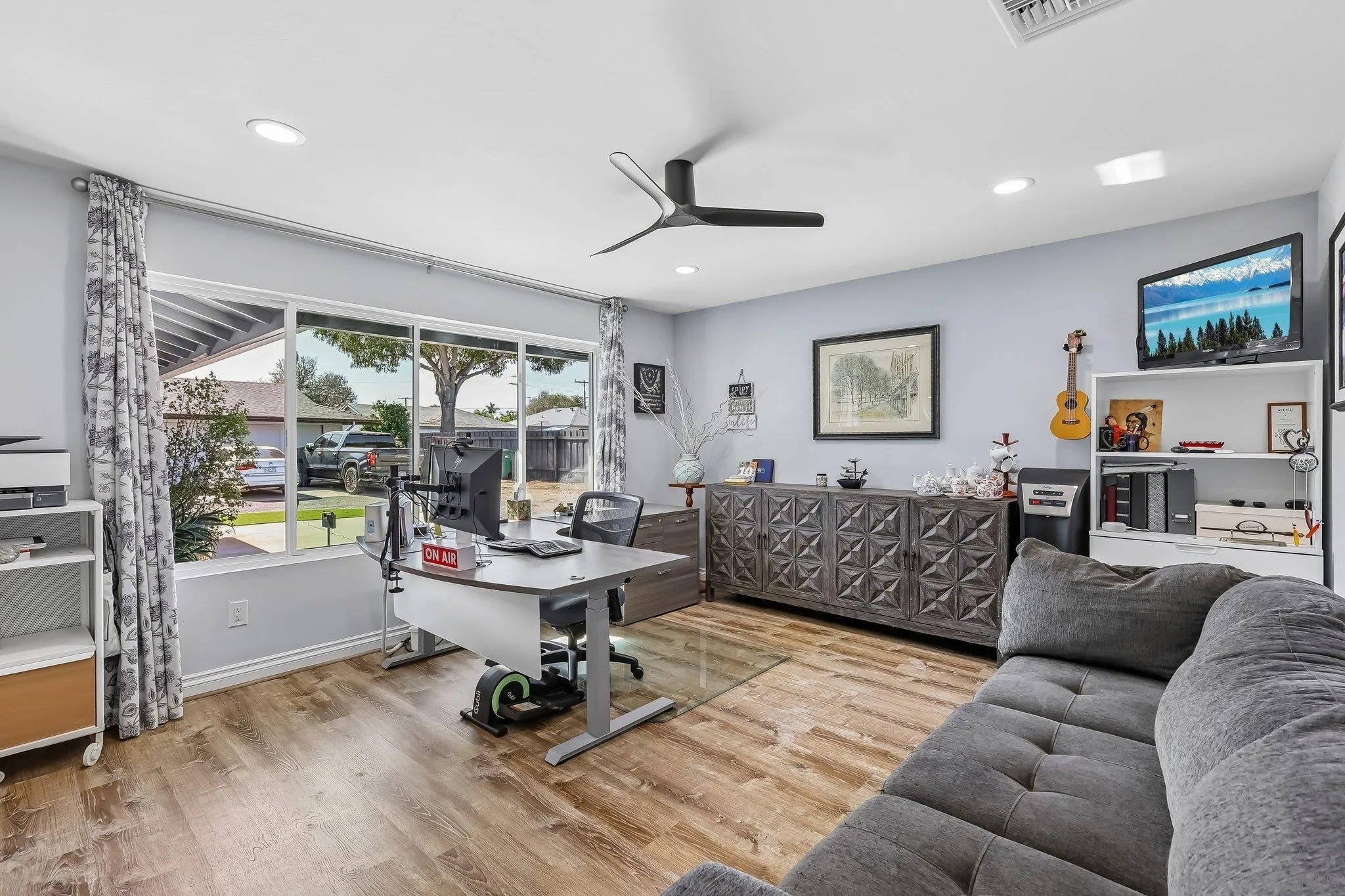 https://cdn.realtyfeed.com/cdn/127/260024898/49b9bf4a93bcca399a83f6cace11e191.webp