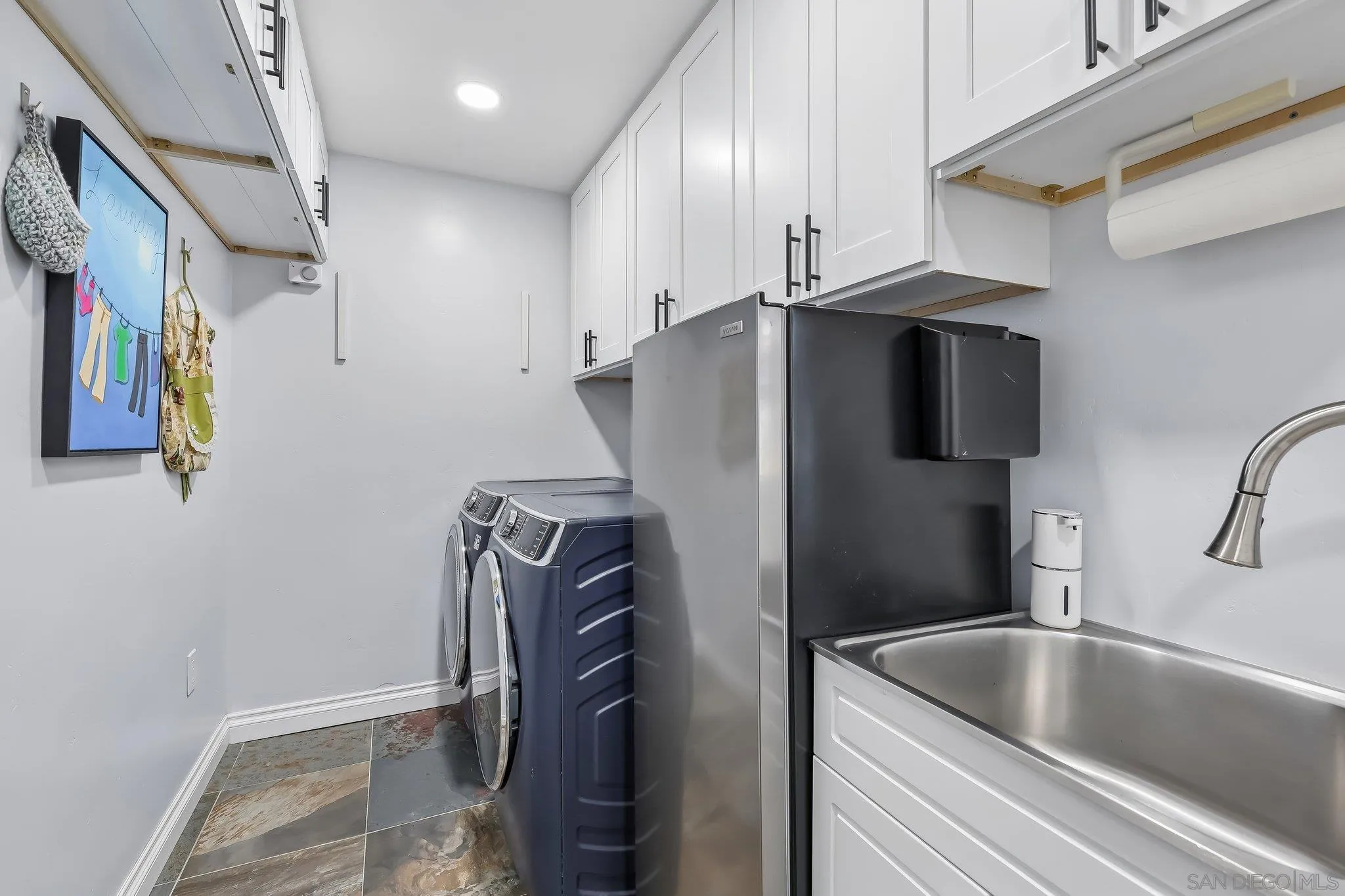https://cdn.realtyfeed.com/cdn/127/260024898/98dbdd2224efccb0f196fd418dc43864.webp