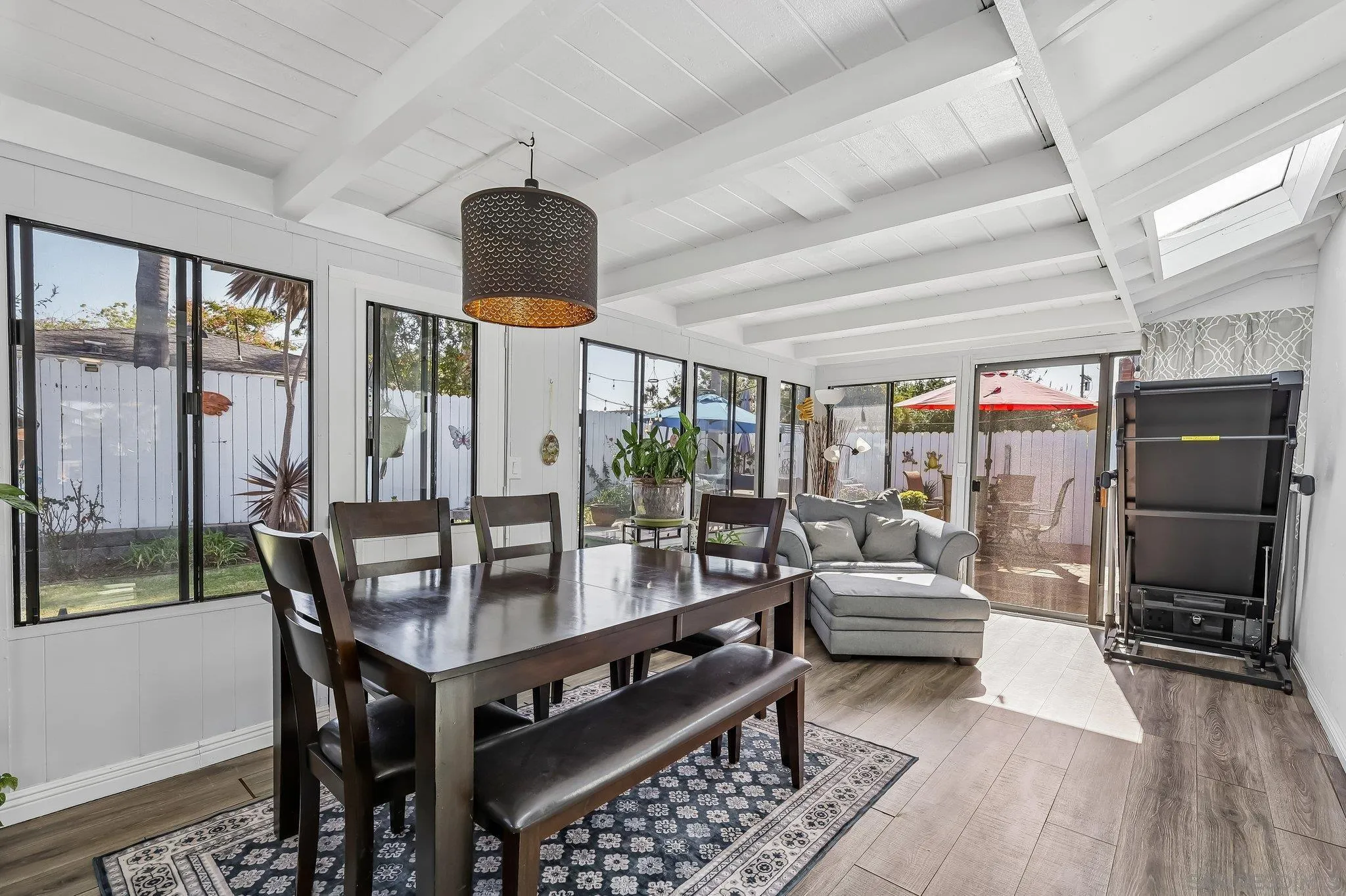 https://cdn.realtyfeed.com/cdn/127/260024898/9c4ddc91e1ed7a9385734aca388504af.webp