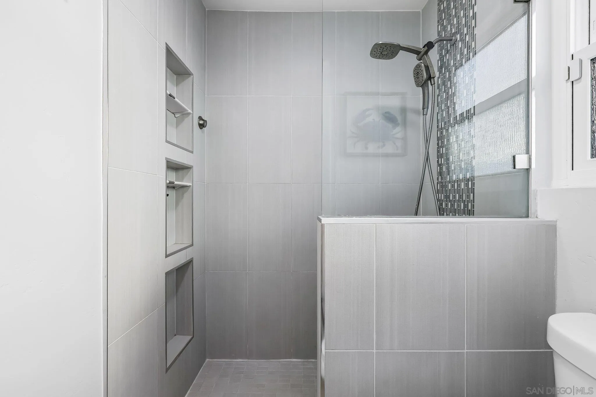 https://cdn.realtyfeed.com/cdn/127/260024898/bfb22965a4e303684cd83a9a103059a7.webp