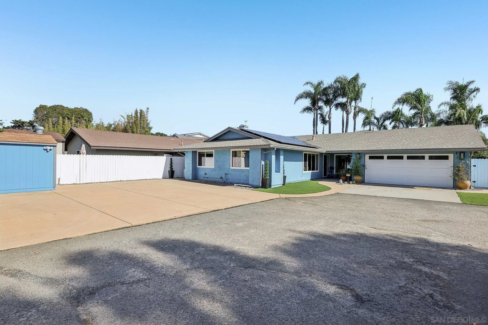 https://cdn.realtyfeed.com/cdn/127/260024898/c326765f2ae2ac7dae94de063e748b7b.webp