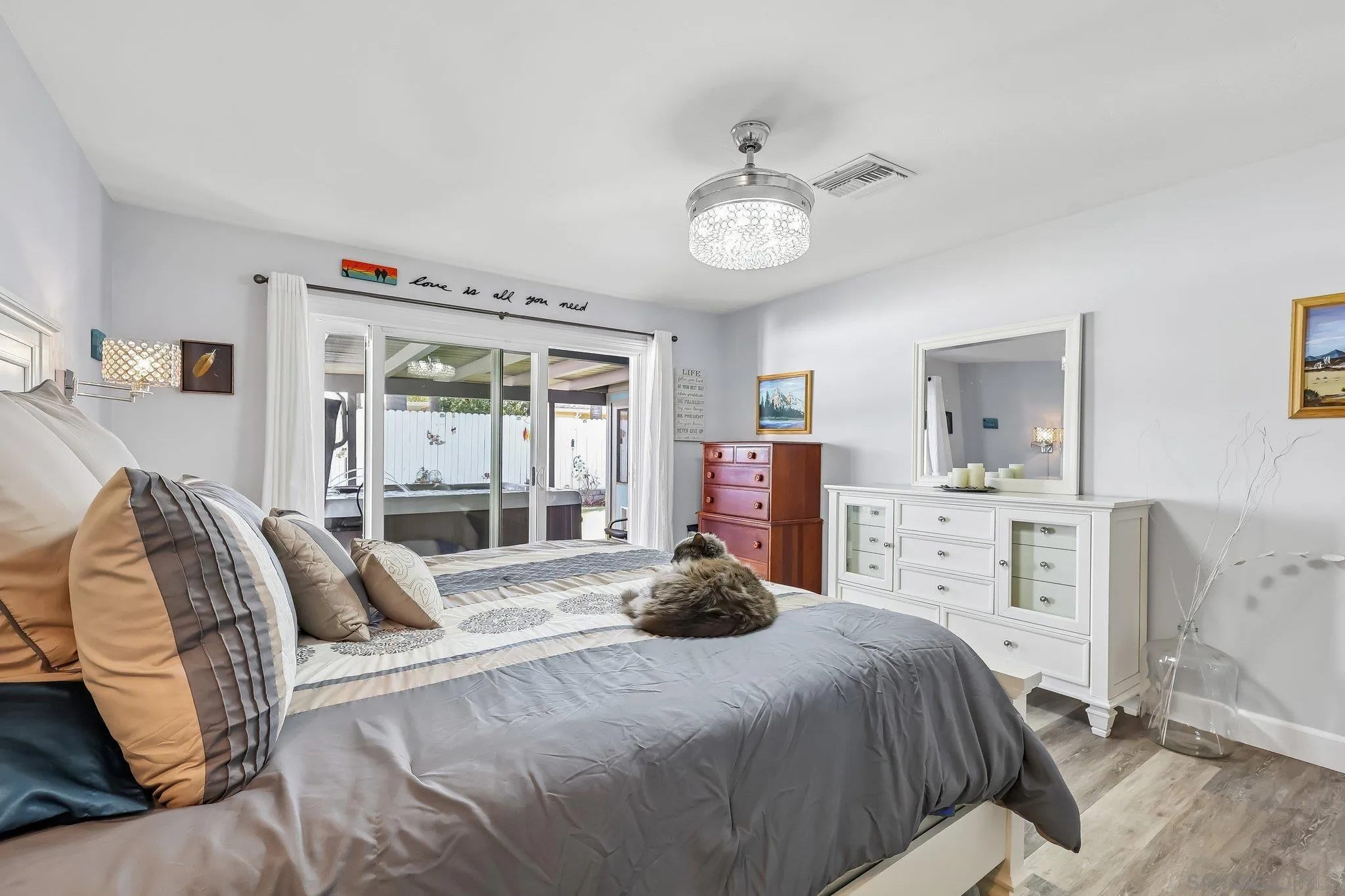 https://cdn.realtyfeed.com/cdn/127/260024898/c4ef625f70868238cc96719b87d7271a.webp