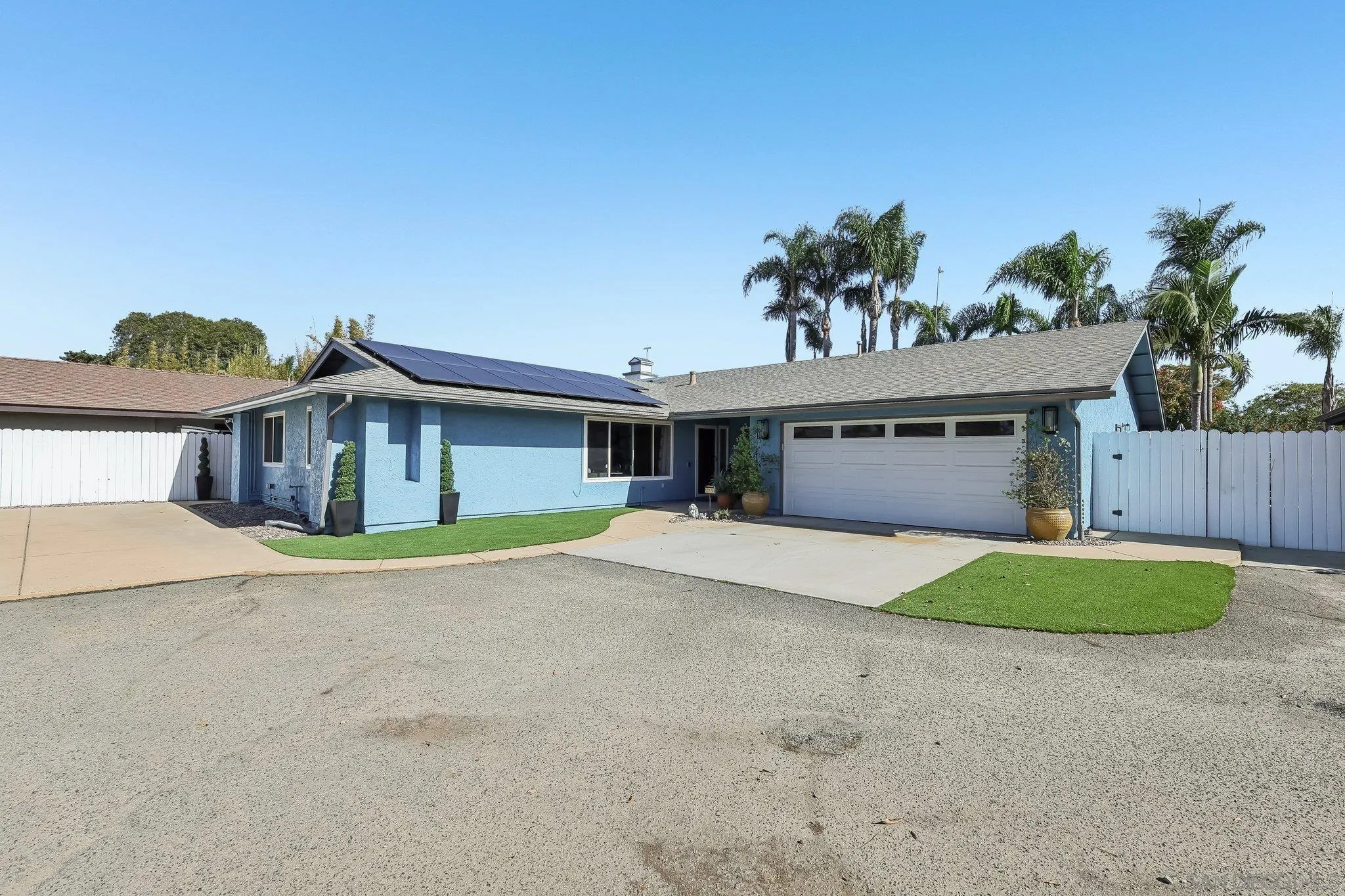 https://cdn.realtyfeed.com/cdn/127/260024898/d678ef6447fe033b17e93ec65ffc5ed7.webp