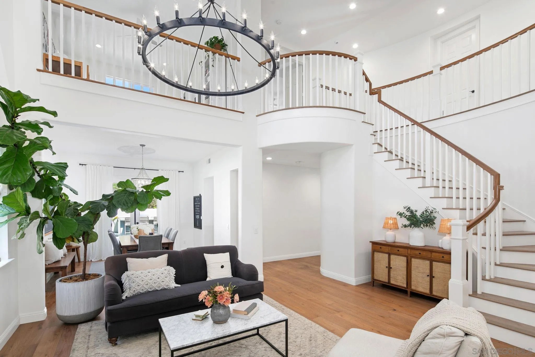 https://cdn.realtyfeed.com/cdn/127/260024900/4af9cac42b70e248cfac83e5c6096742.webp