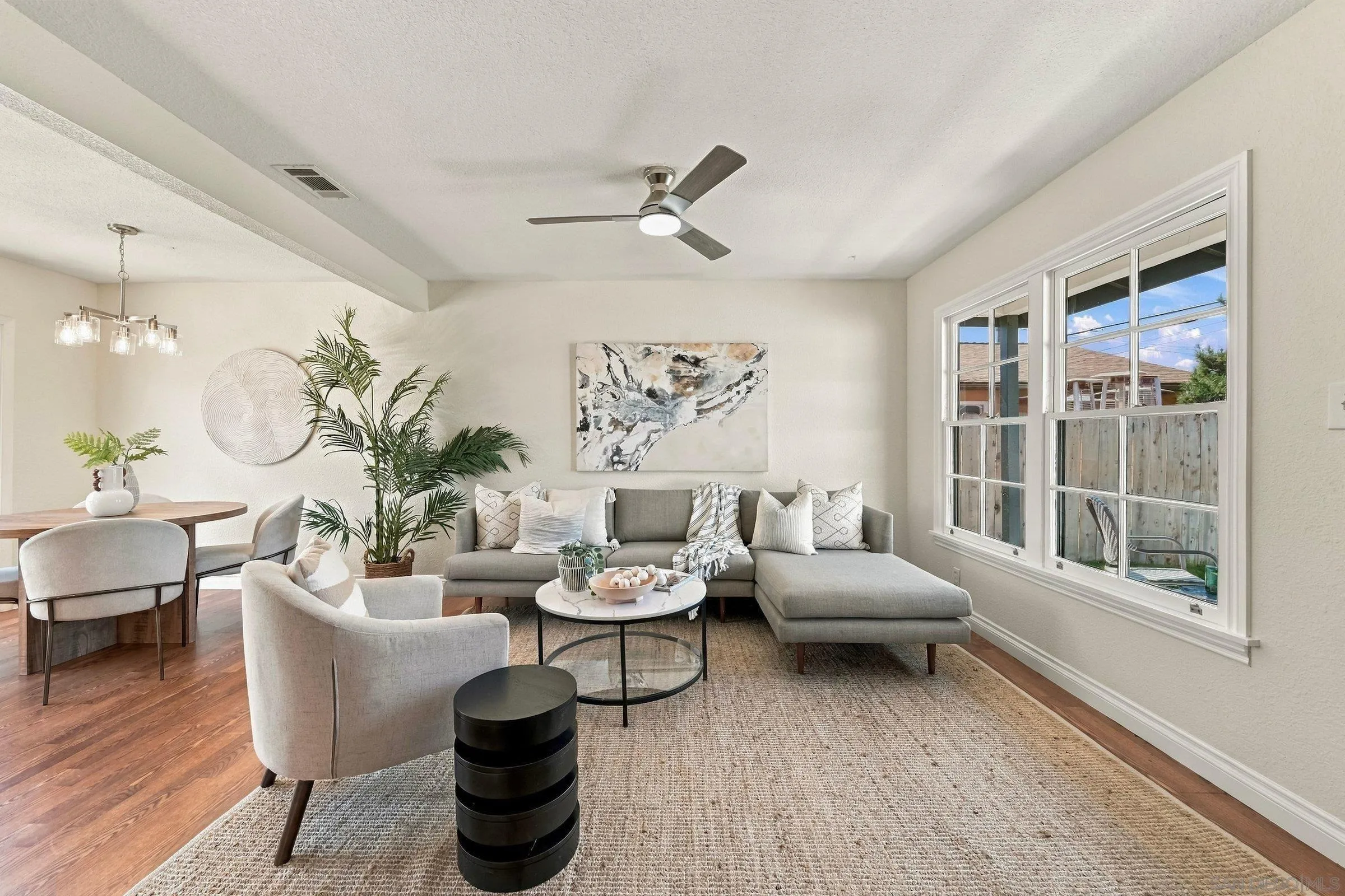 https://cdn.realtyfeed.com/cdn/127/260024901/b95d2ae49a93594296020bb5a0e8ca7a.webp