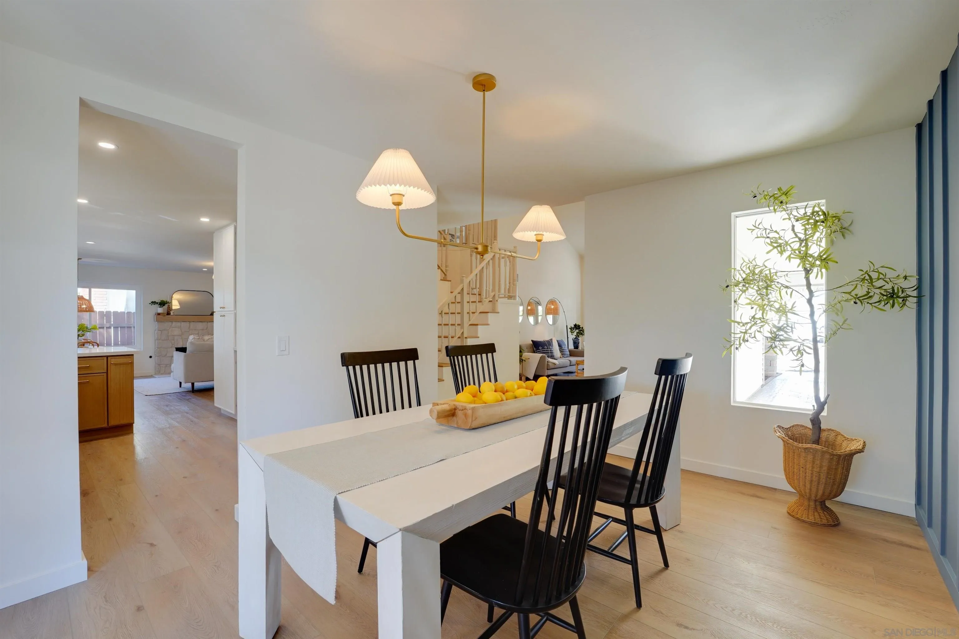 https://cdn.realtyfeed.com/cdn/127/260024906/1bd8d23cca5a83c006b84b754b7aa8ca.webp