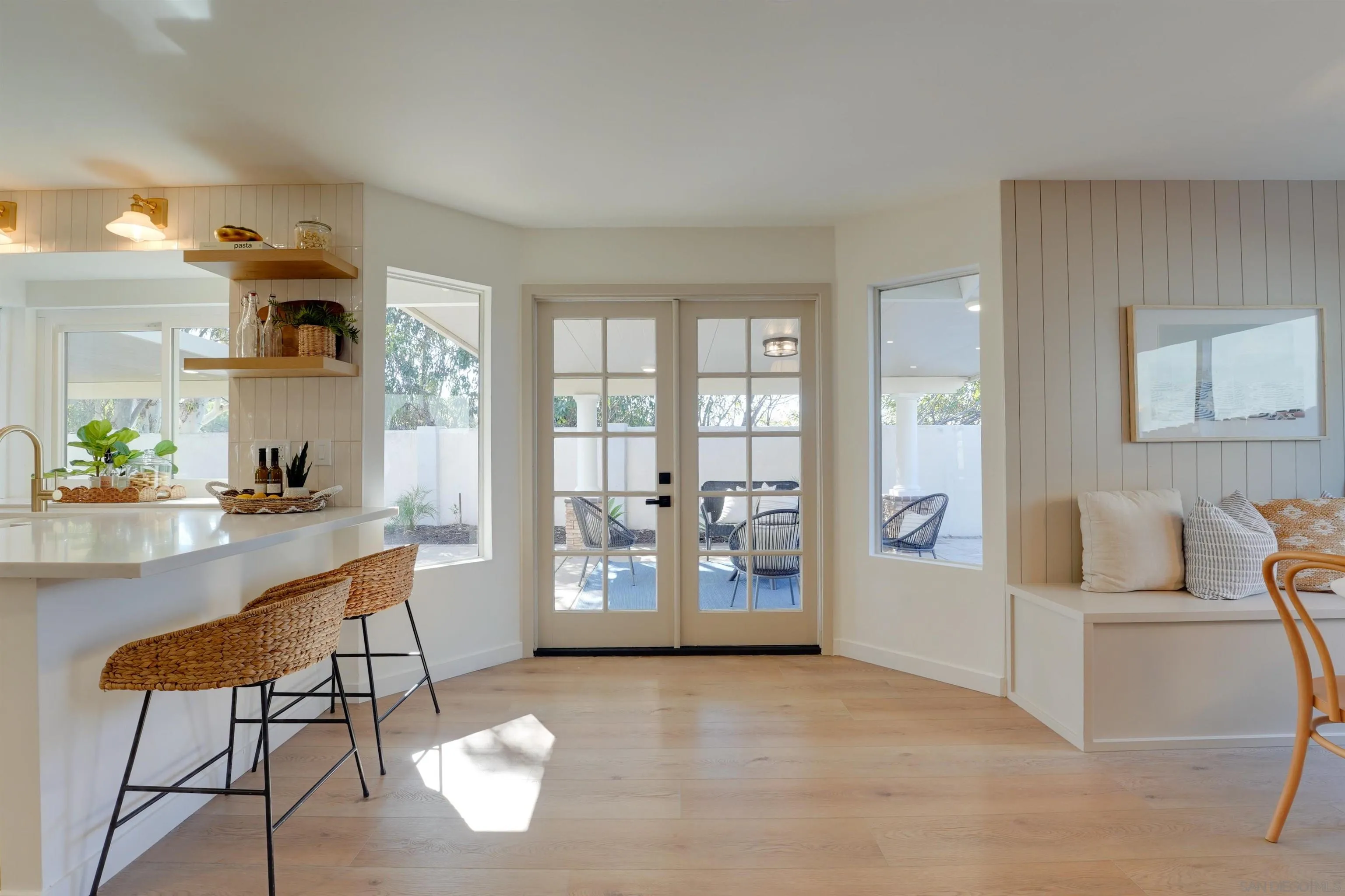https://cdn.realtyfeed.com/cdn/127/260024906/3d9d57e59930b3c8c5d3a04442ec45c1.webp