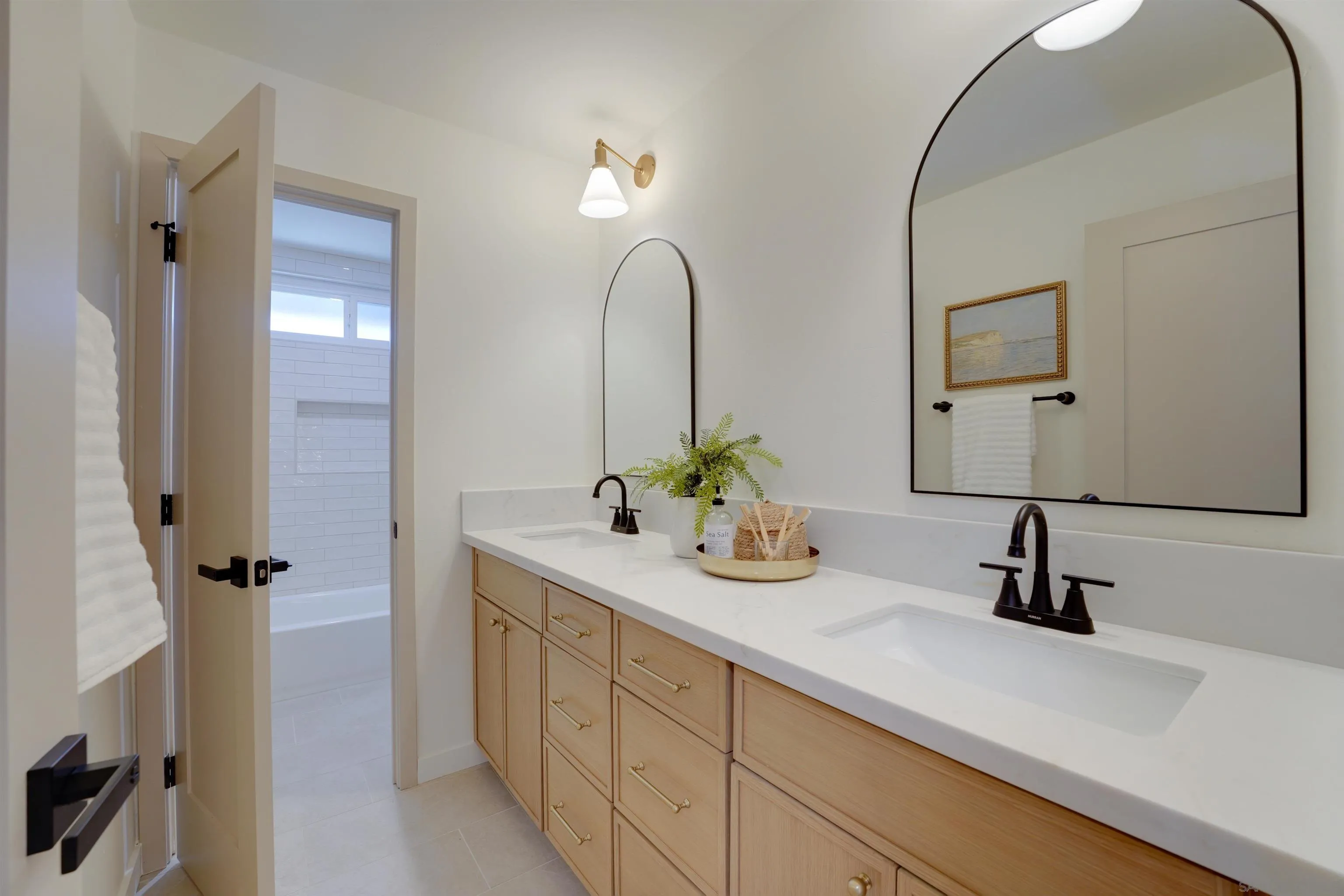 https://cdn.realtyfeed.com/cdn/127/260024906/4eeff9855a1f1787311b22d53ba6778a.webp