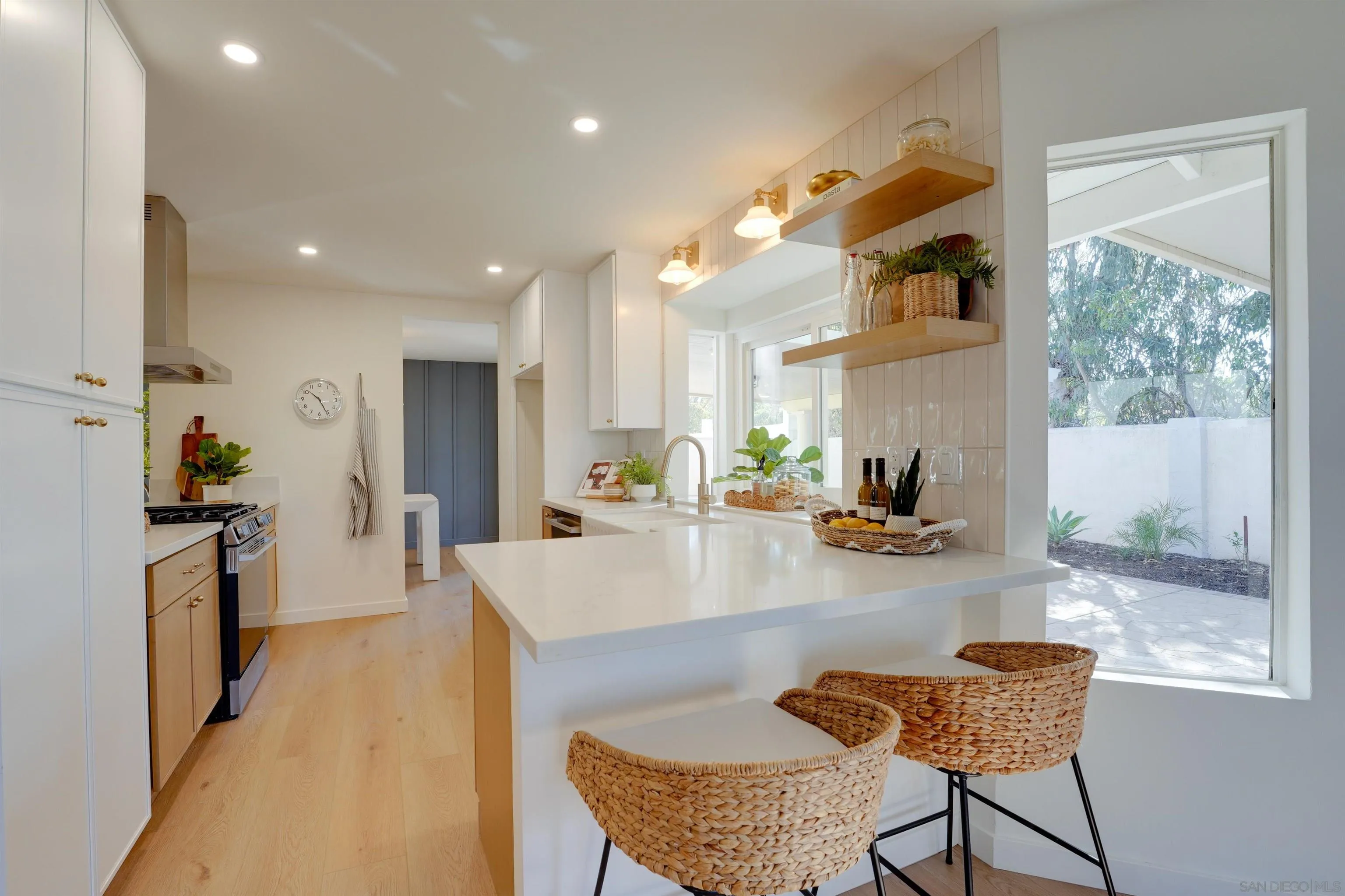 https://cdn.realtyfeed.com/cdn/127/260024906/51c57565e334b8adea01771e97c439de.webp