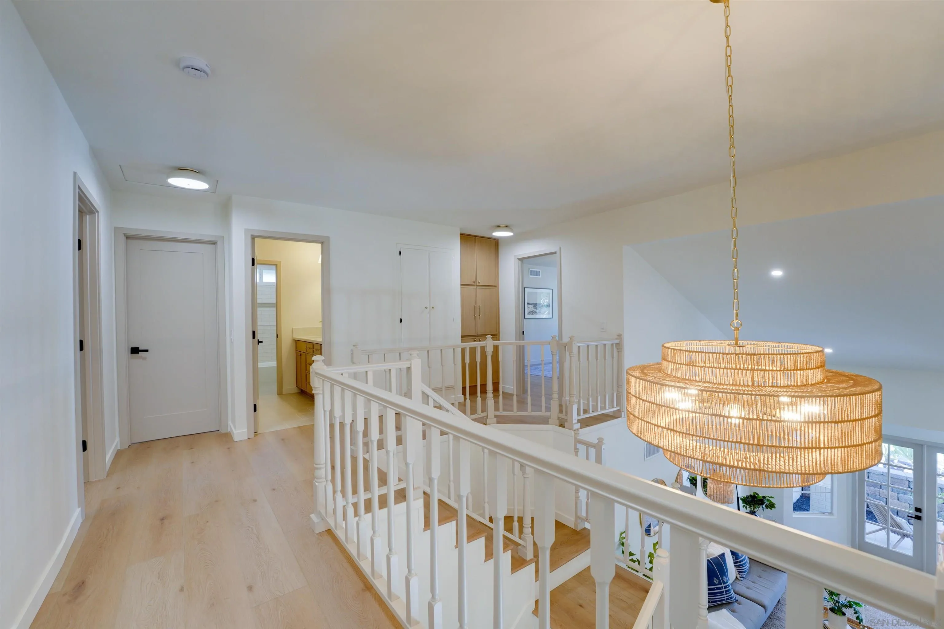 https://cdn.realtyfeed.com/cdn/127/260024906/53760a17aea5e41298f0c75af1ac1579.webp