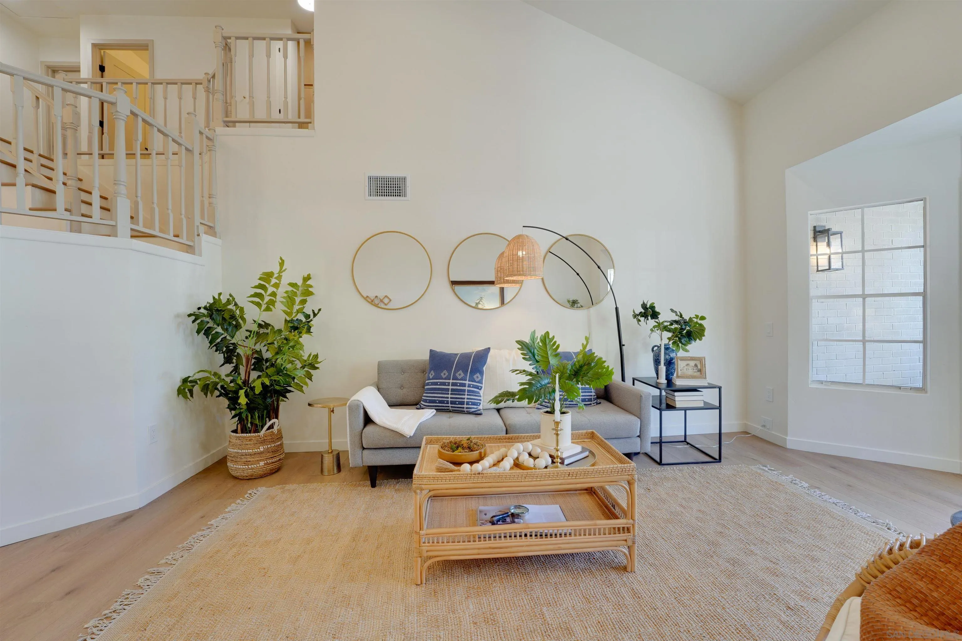 https://cdn.realtyfeed.com/cdn/127/260024906/53c48987e26d6bc61a9848728bc7eca5.webp