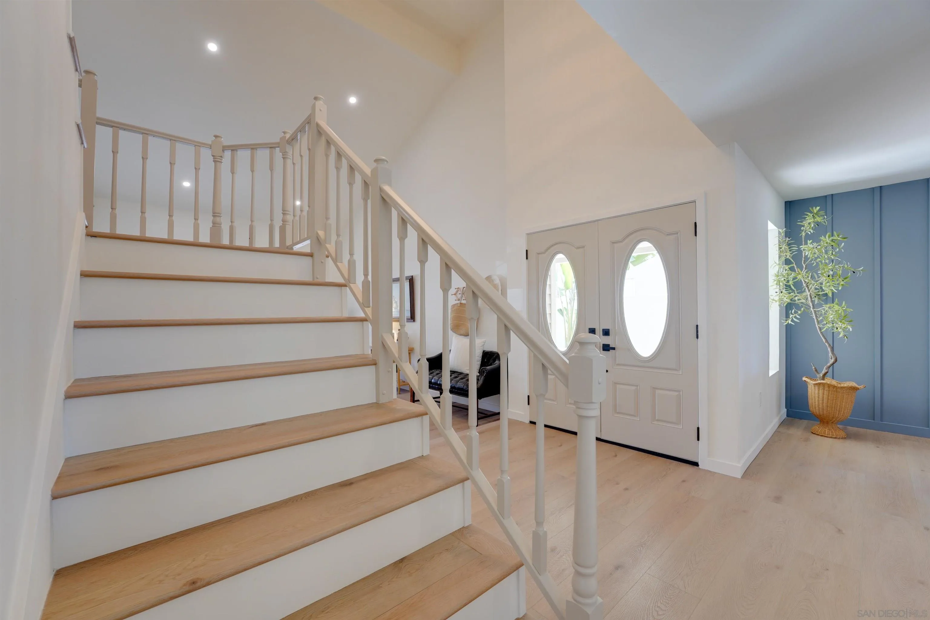 https://cdn.realtyfeed.com/cdn/127/260024906/9be7bd6ac63327e08e9684349364d28f.webp