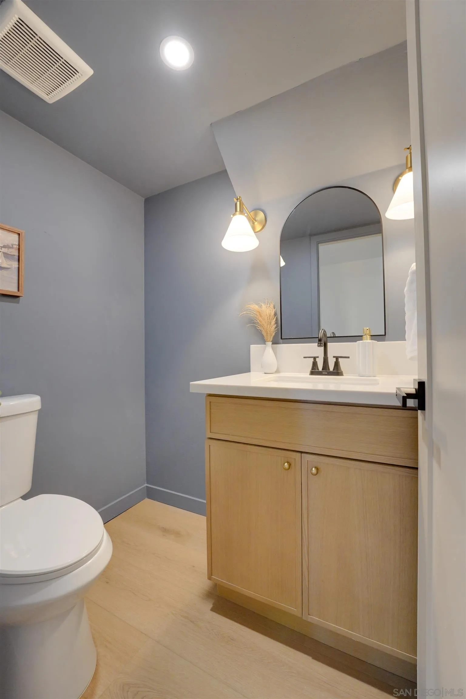 https://cdn.realtyfeed.com/cdn/127/260024906/acff846ae27e513cd779a1f75529f143.webp