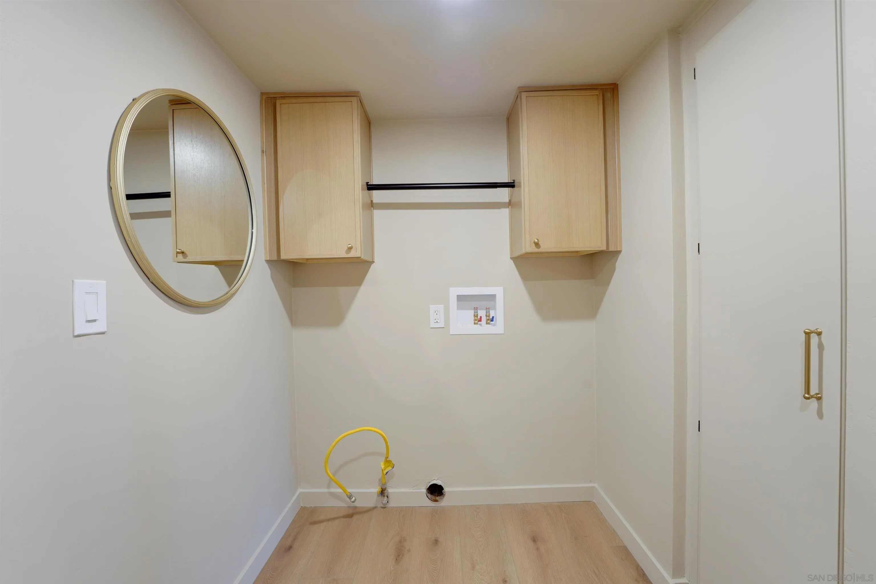 https://cdn.realtyfeed.com/cdn/127/260024906/c3bf10a632c5fd426666698a45c4e048.webp
