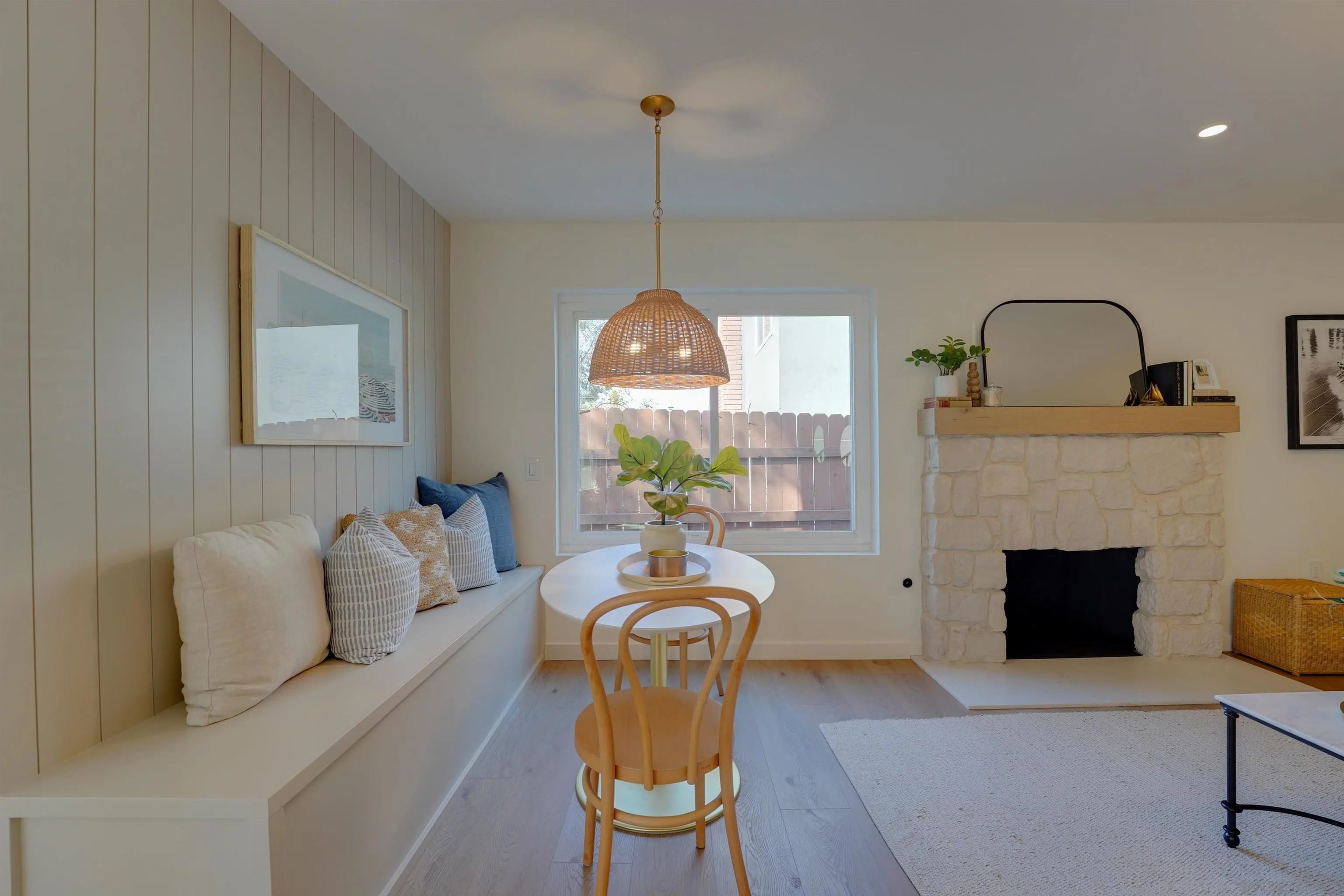 https://cdn.realtyfeed.com/cdn/127/260024906/dd7356edd9300a33cfdb11eec3d932ab.webp