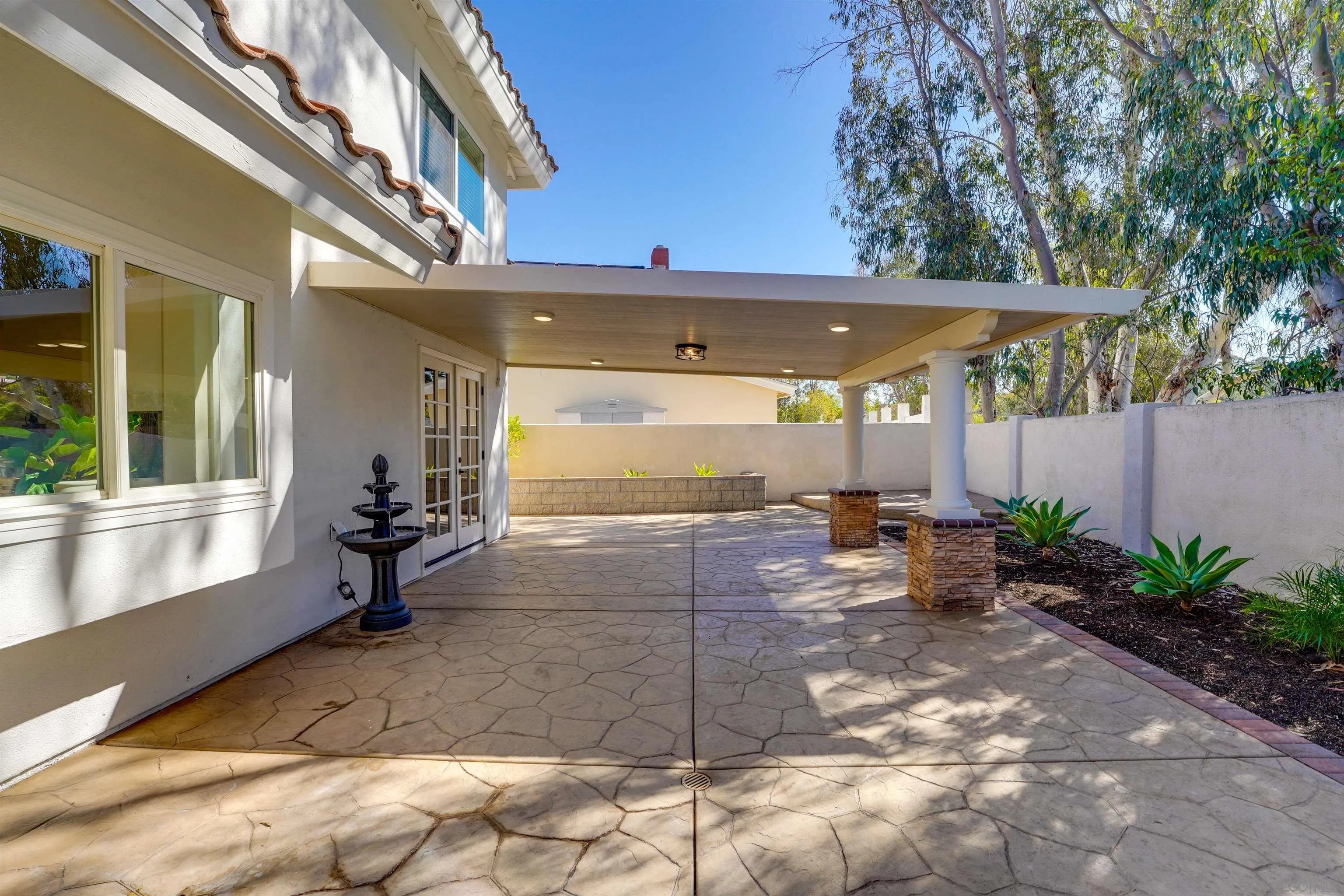 https://cdn.realtyfeed.com/cdn/127/260024906/f224a82560a21b3bbb6ff0c6c773cc2f.webp