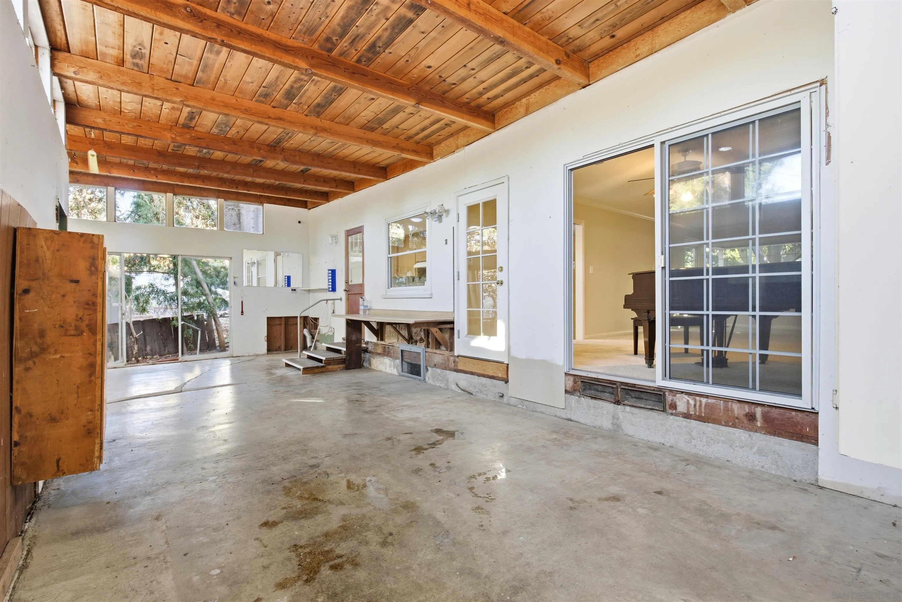 https://cdn.realtyfeed.com/cdn/127/260024925/fdb6e73963313f0e03fedacadc161fa9.webp