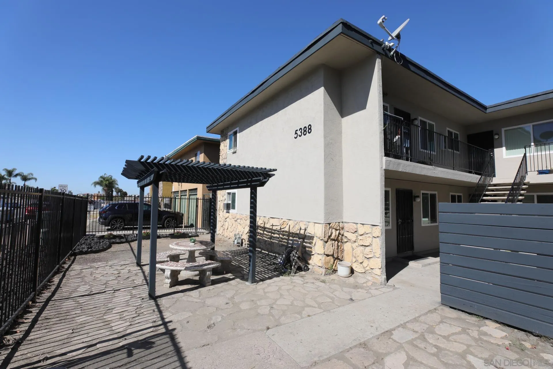 Property photo 4