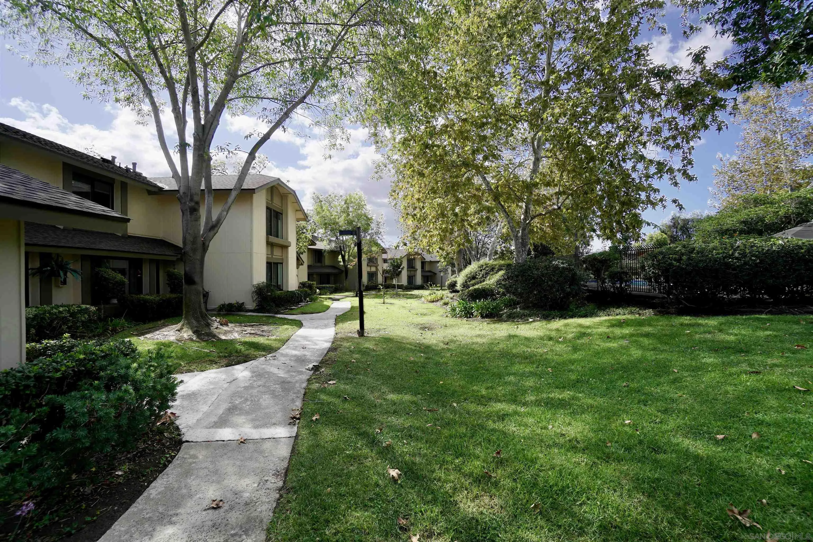 https://cdn.realtyfeed.com/cdn/127/260024933/6003d0a9f9626c18f457e18f9e56d840.webp