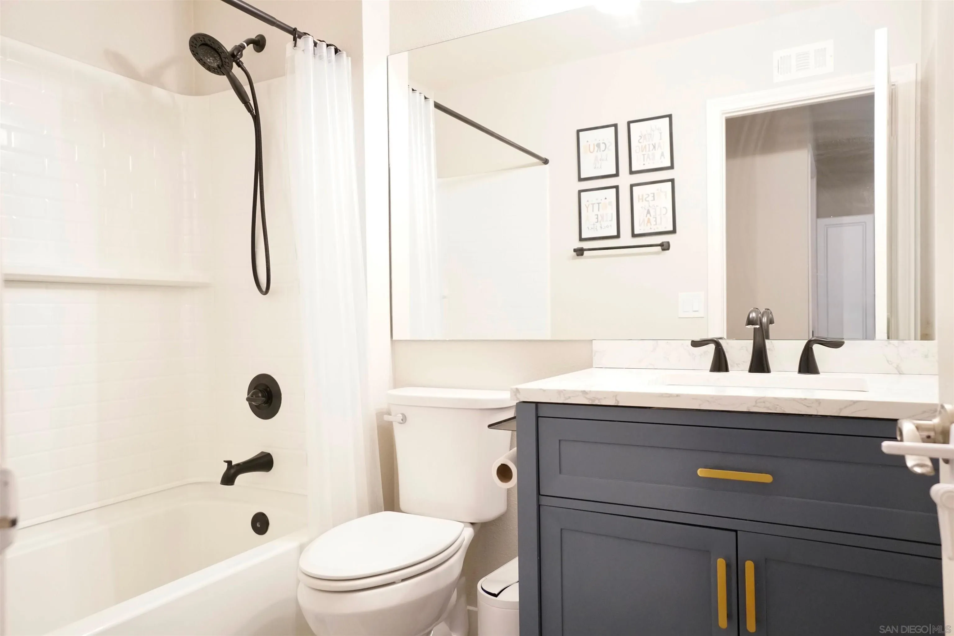 https://cdn.realtyfeed.com/cdn/127/260024933/b76c2425dac89fabbb1f57e61001f336.webp