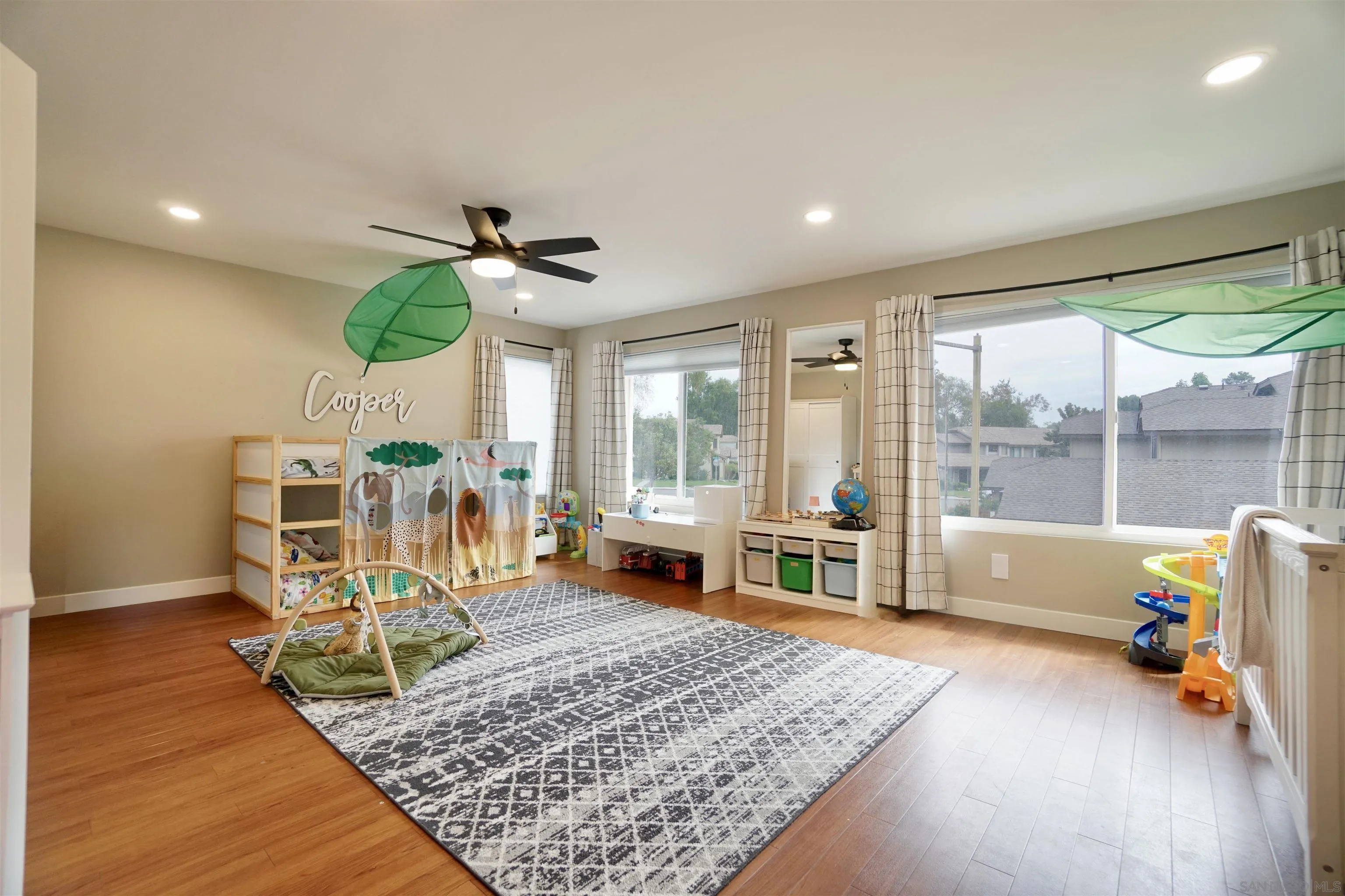 https://cdn.realtyfeed.com/cdn/127/260024933/c9a82983e301ae3d3f0798aabe707704.webp