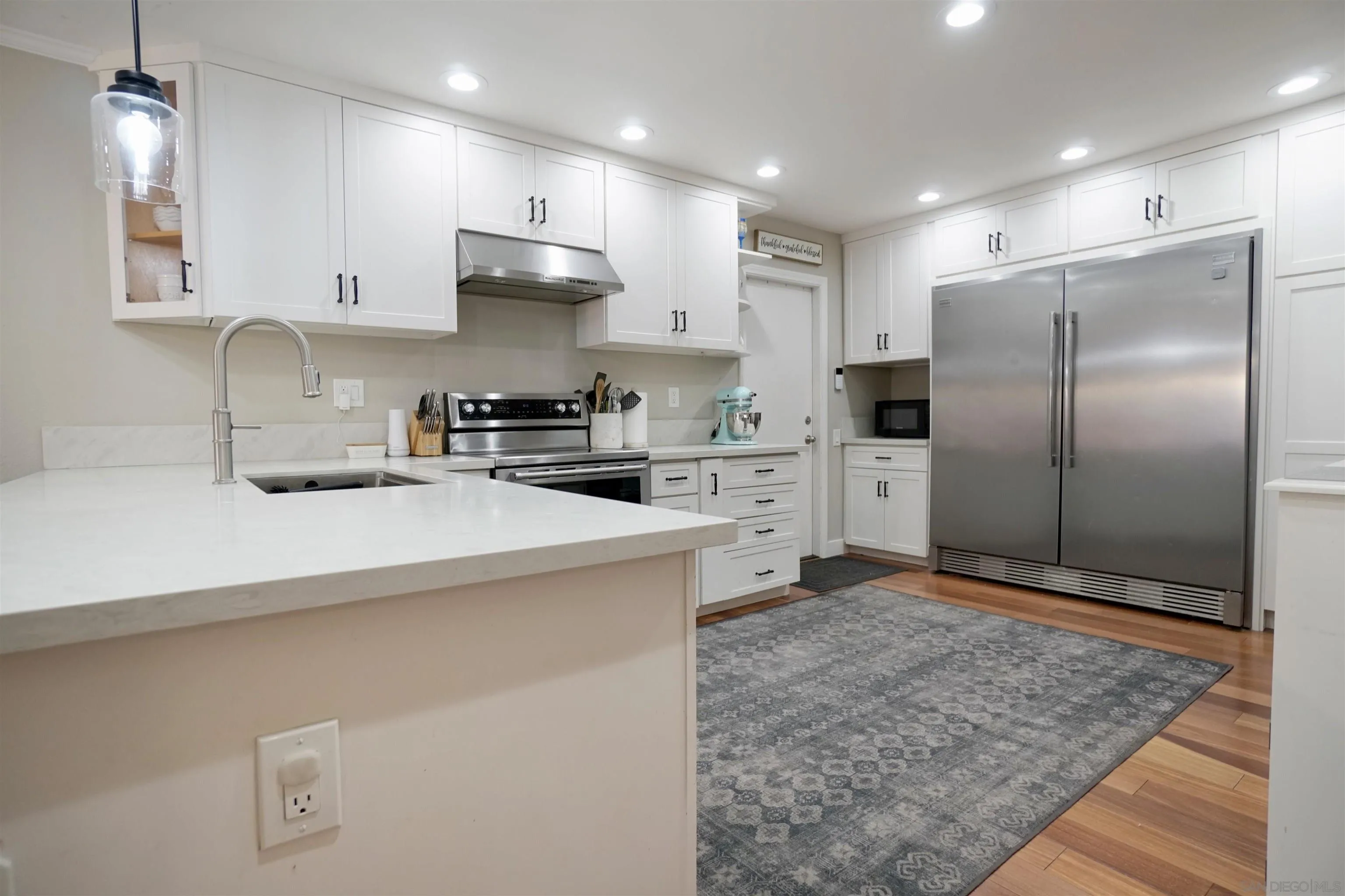 https://cdn.realtyfeed.com/cdn/127/260024933/d189f9ecf5a0fac53225eb7f7da3c5bc.webp