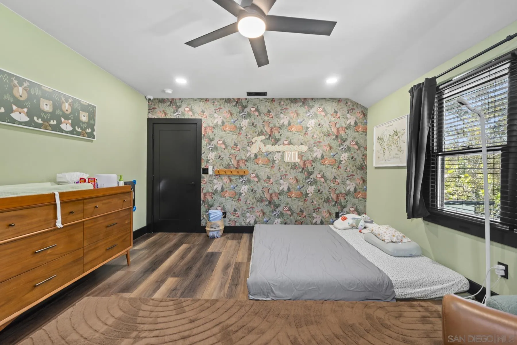 https://cdn.realtyfeed.com/cdn/127/260024937/8bc8a801ca255da34045844aabdce181.webp