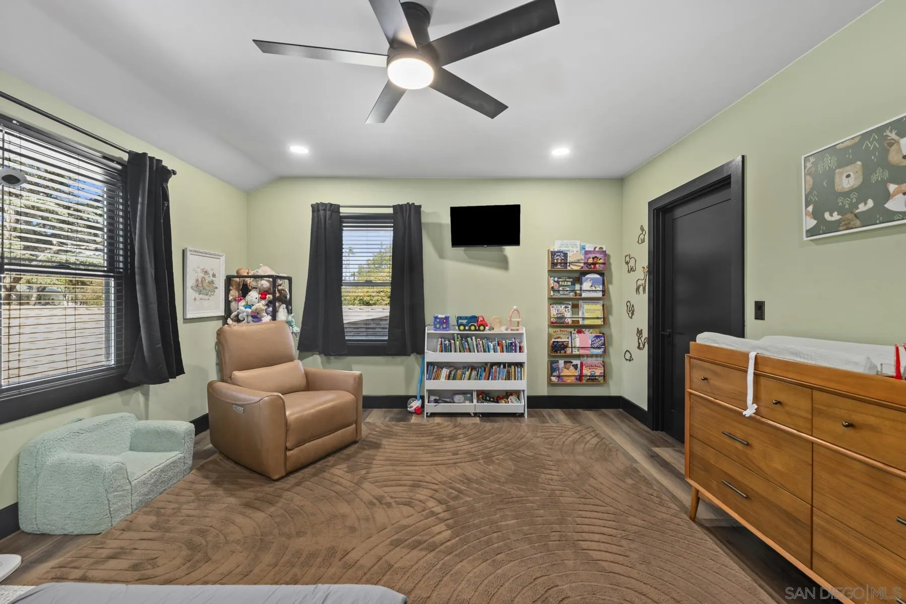 https://cdn.realtyfeed.com/cdn/127/260024937/a218633f4c498faac953f79a09134572.webp