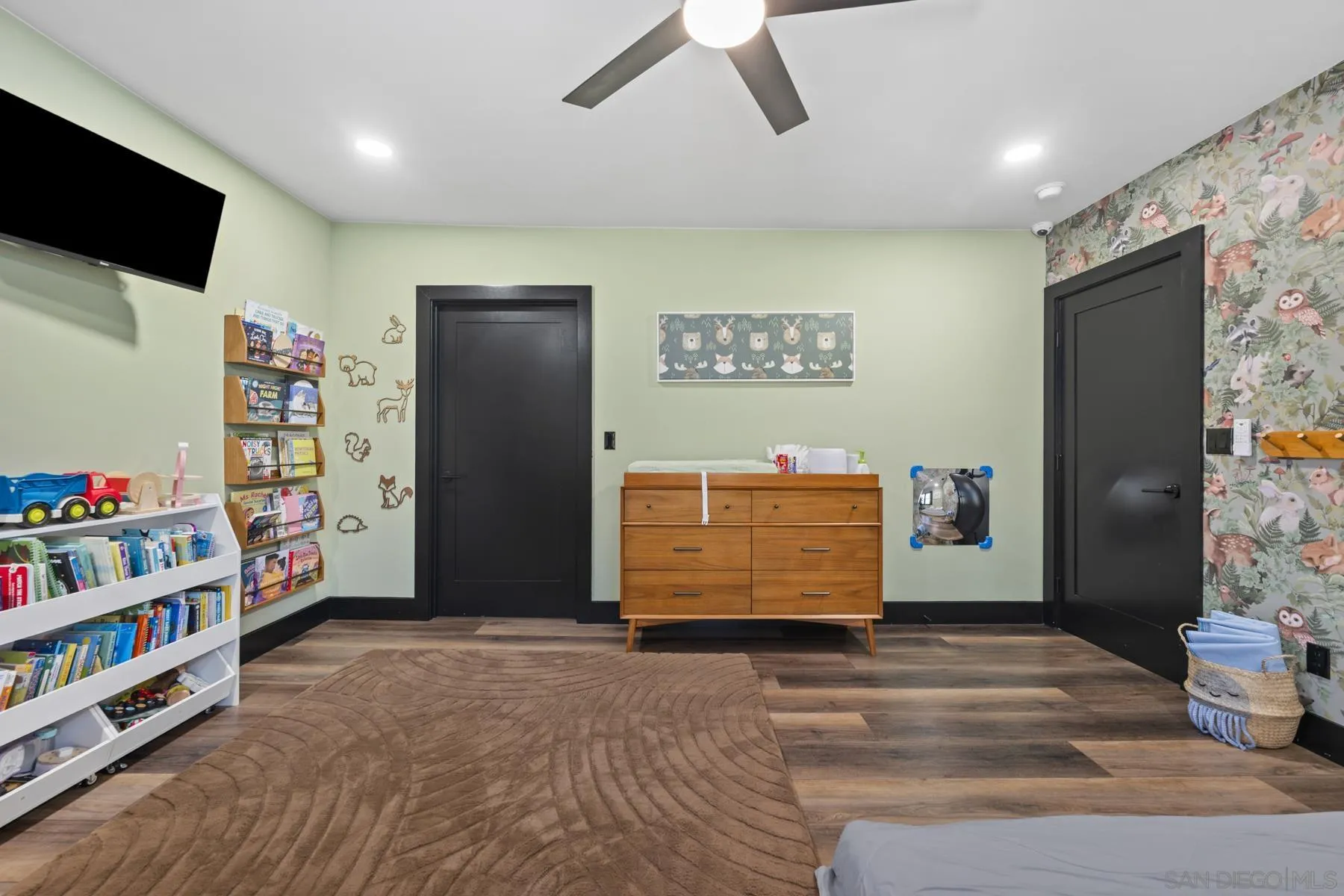 https://cdn.realtyfeed.com/cdn/127/260024937/a4cad565b3c3cc326ec7521c739e84db.webp