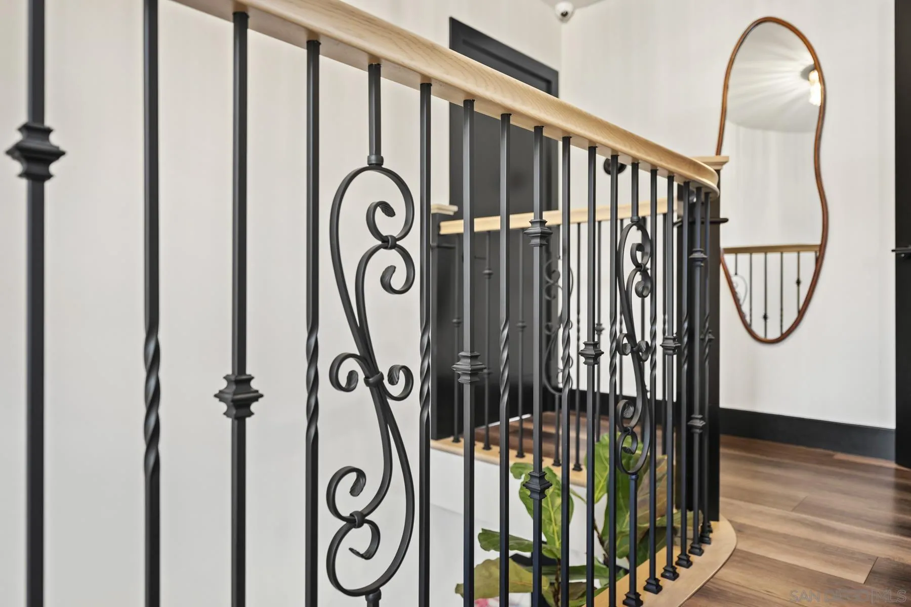 https://cdn.realtyfeed.com/cdn/127/260024937/de4d31978192e044a30e4b79b795ff43.webp